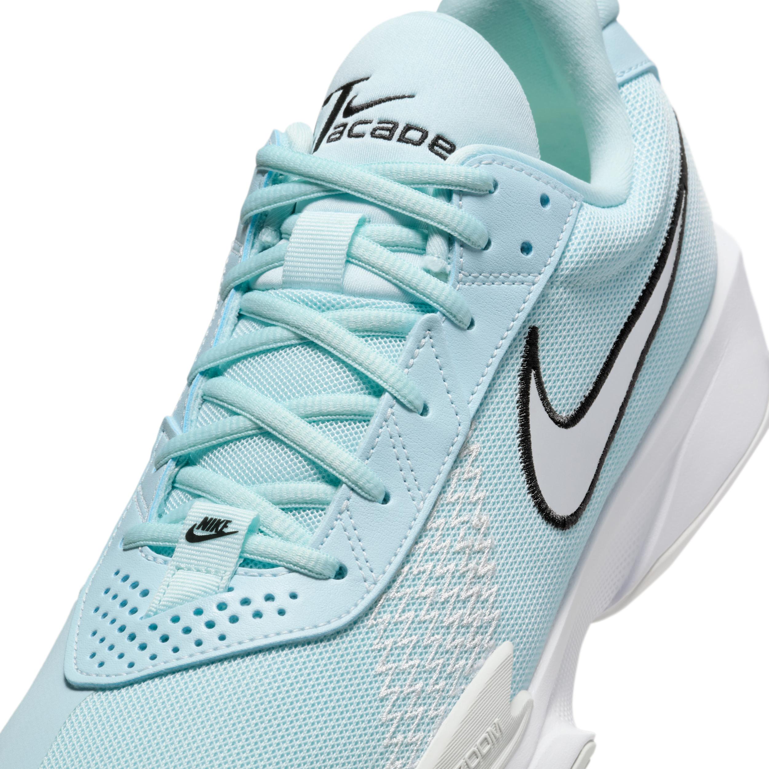 Nike Men's G.T. Cut Academy Basketball Shoes Product Image