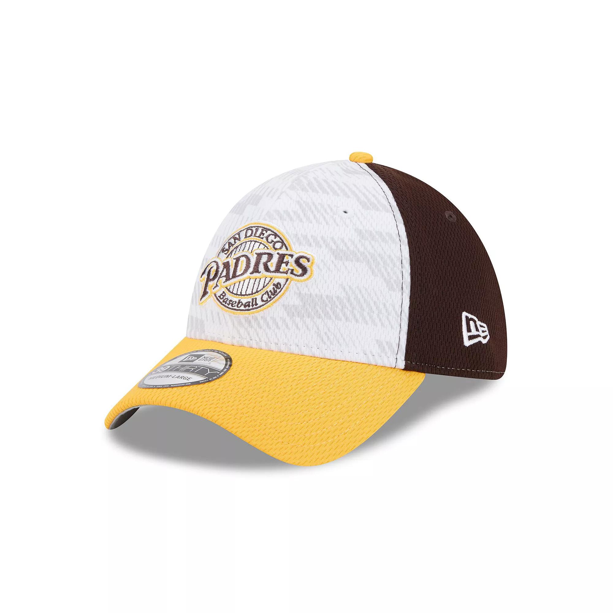 Men's New Era Brown/Gold San Diego Padres 2025 MLB Clubhouse 39THIRTY Flex Hat, Size: Medium/Large Product Image