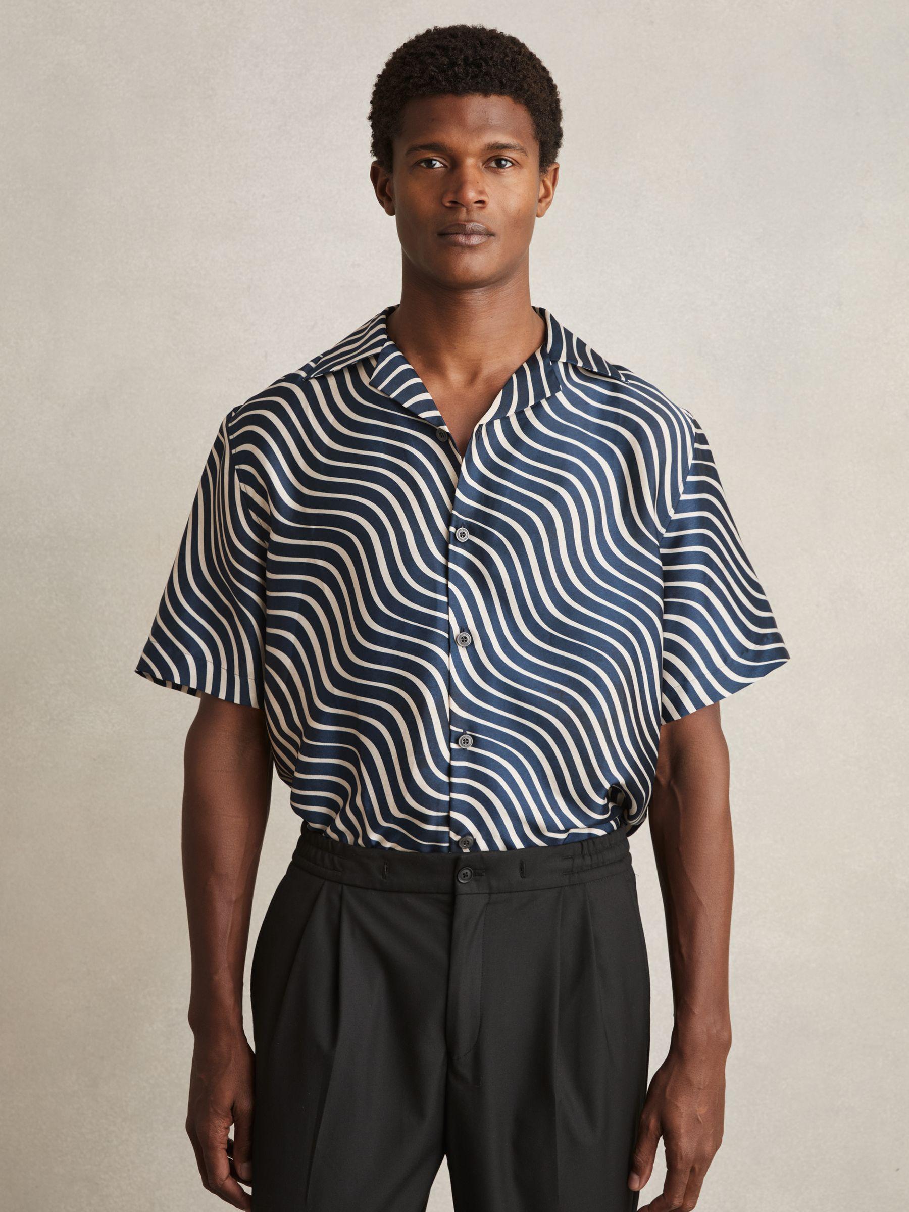 Wave-Print Cuban-Collar Shirt in Navy/ Off White Product Image