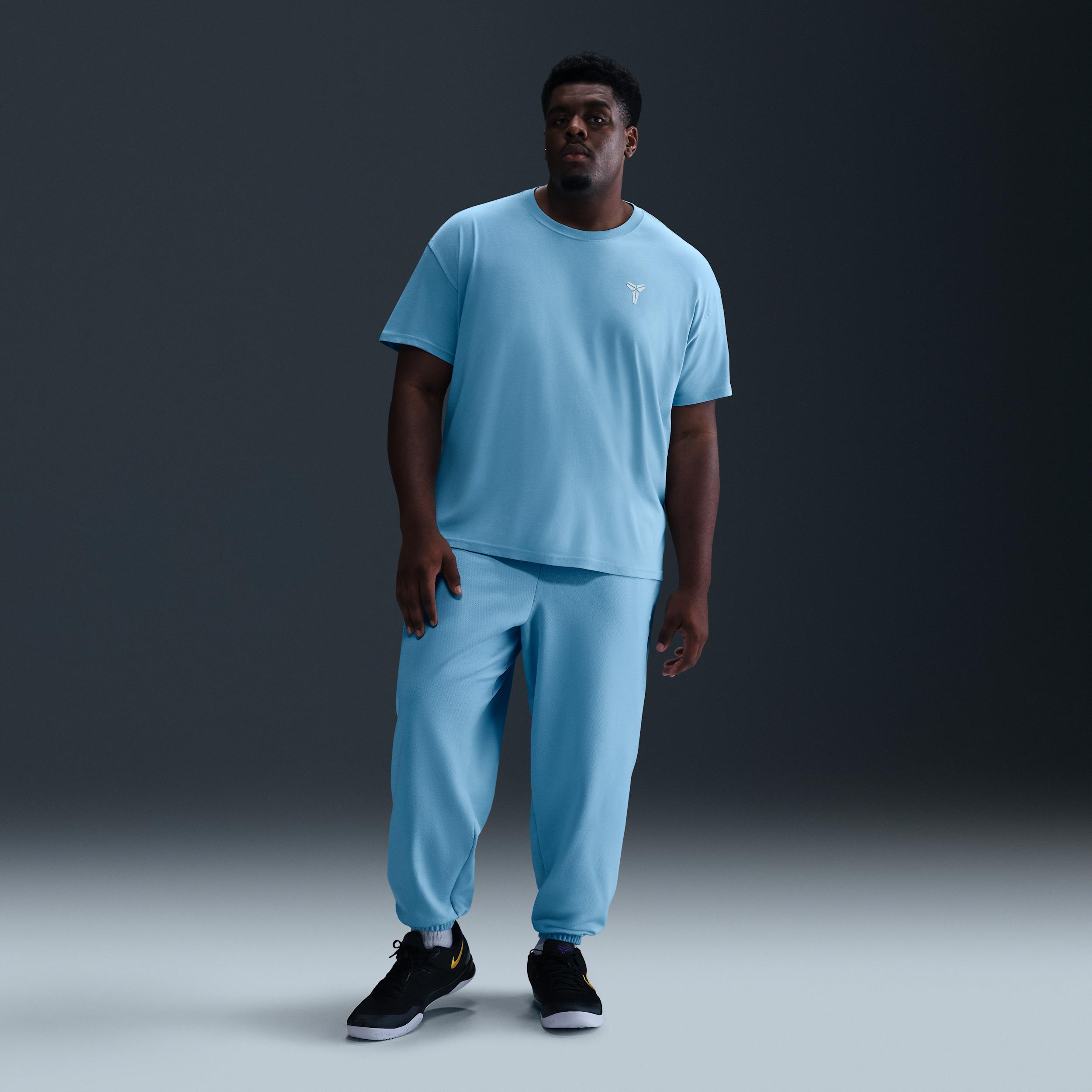 Nike Men's Kobe Therma-FIT Basketball Pants Product Image