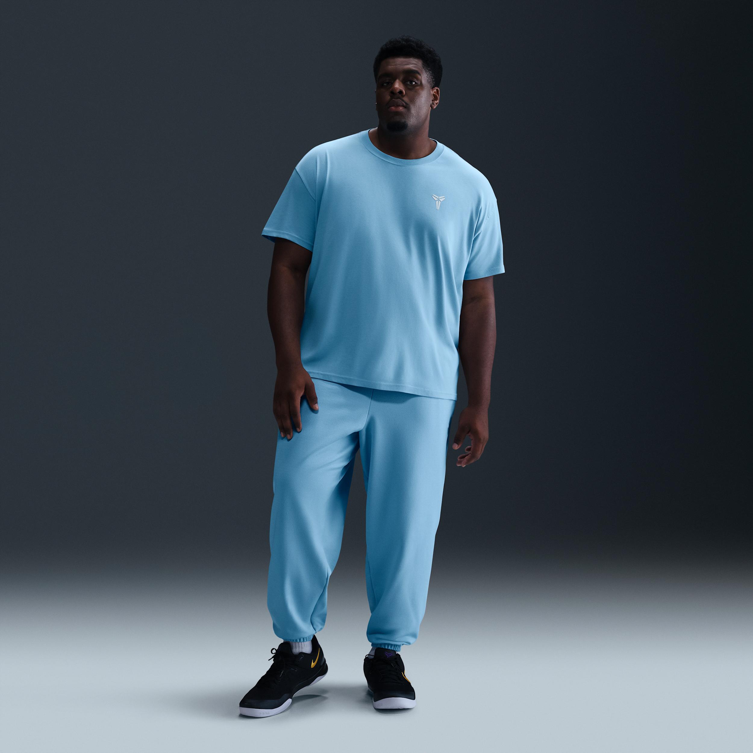 Nike Men's Kobe Therma-FIT Basketball Pants Product Image