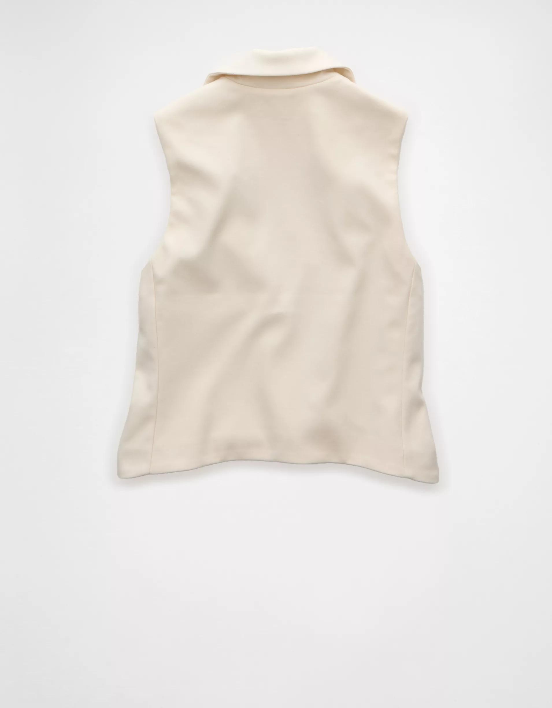 AE Lapel Vest Product Image