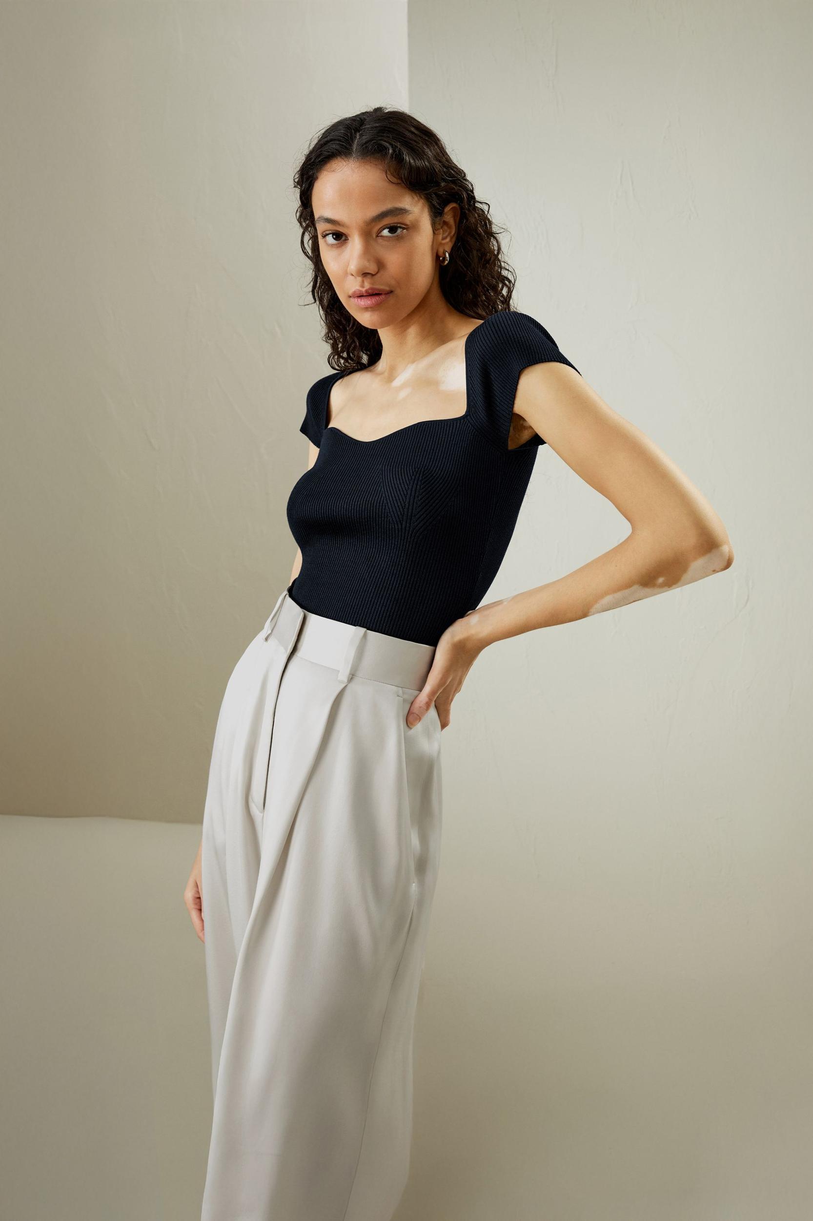 Sweetheart Neck Ribbed Silk Knit Top Product Image