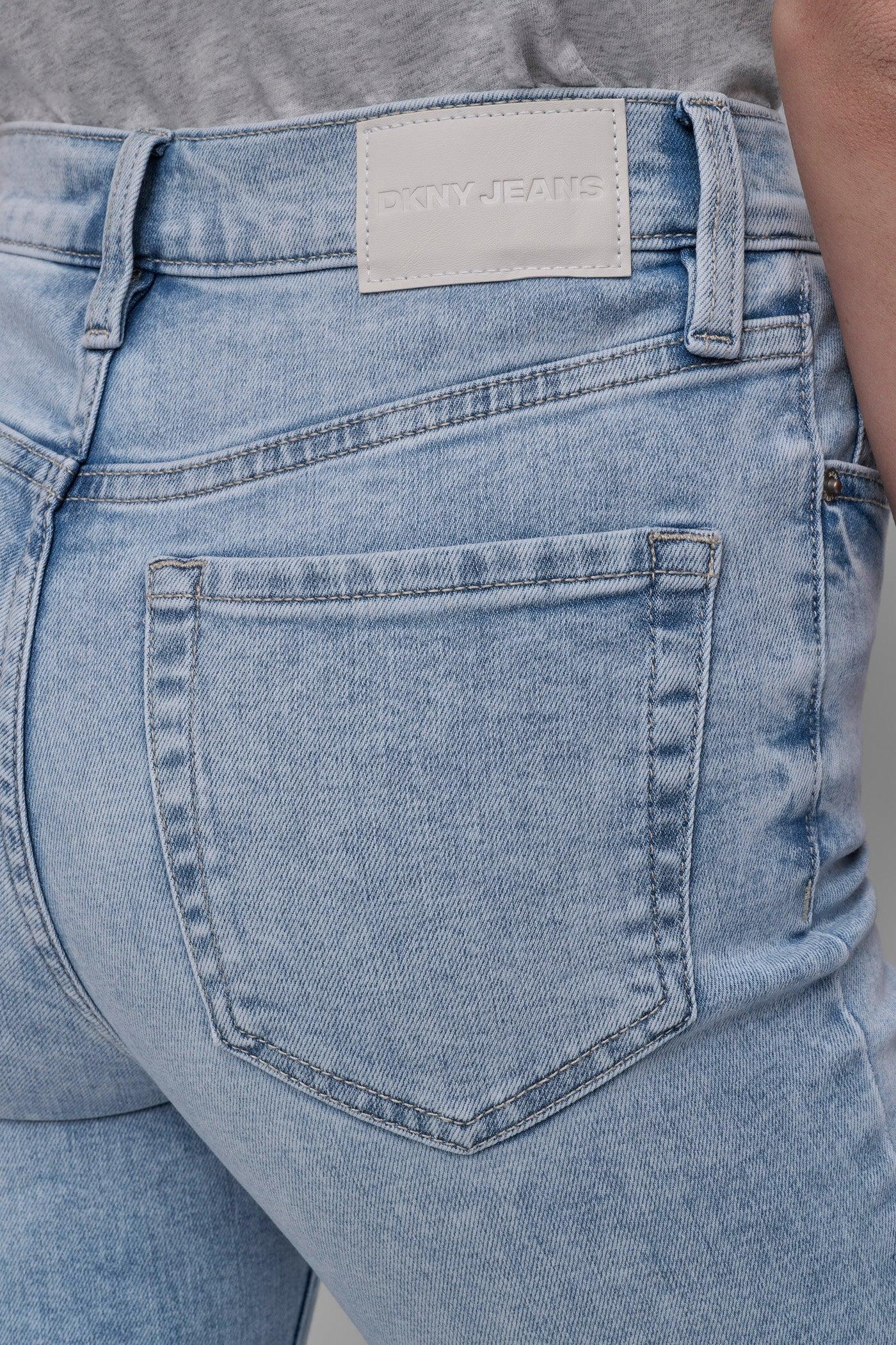 HIGH-RISE RAW EDGE FLARE JEAN Product Image