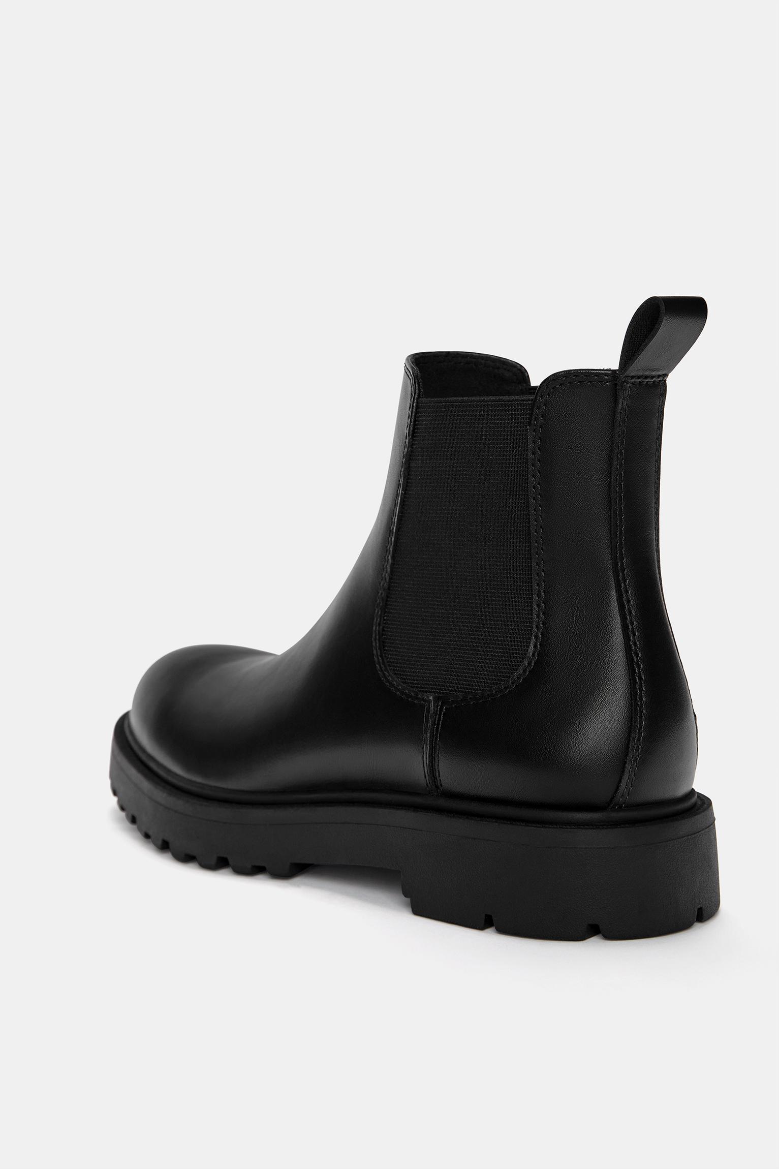 Chelsea boots Product Image