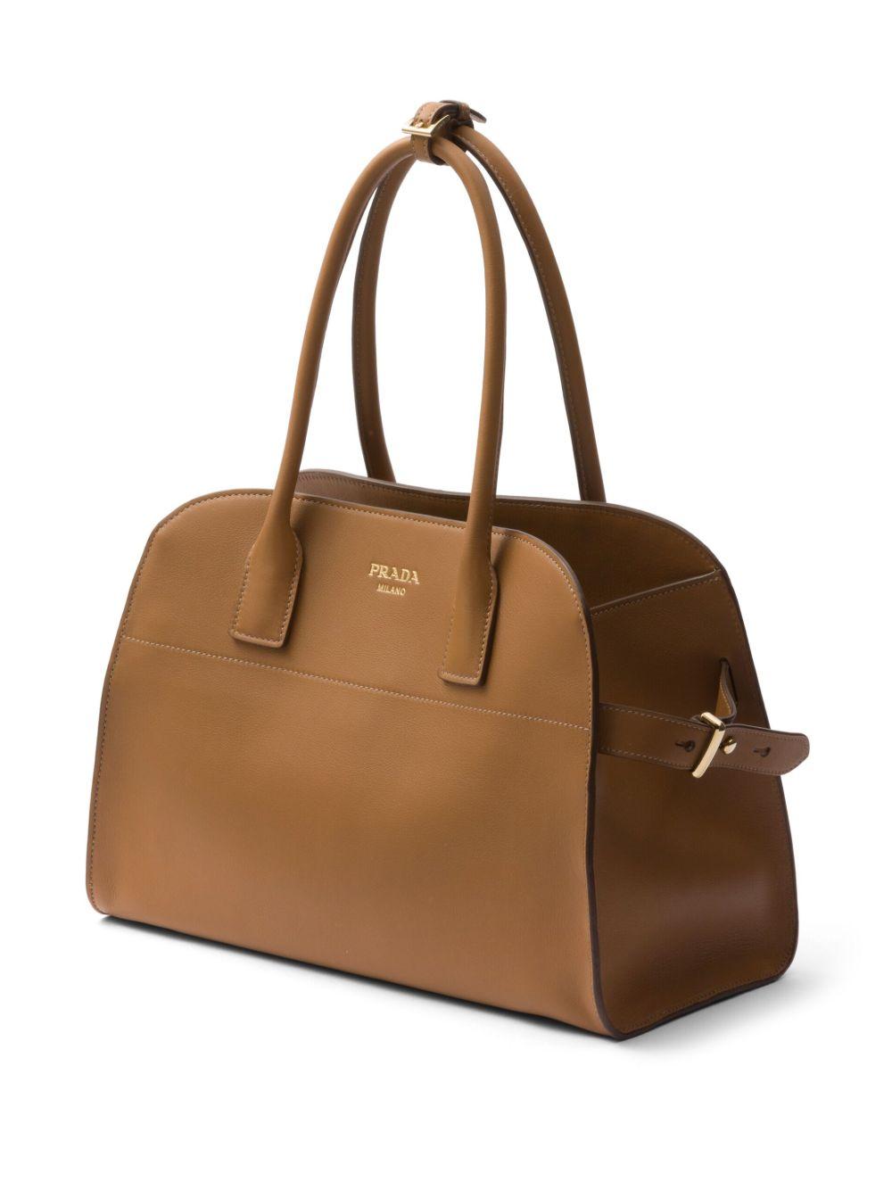 medium leather tote bag Product Image