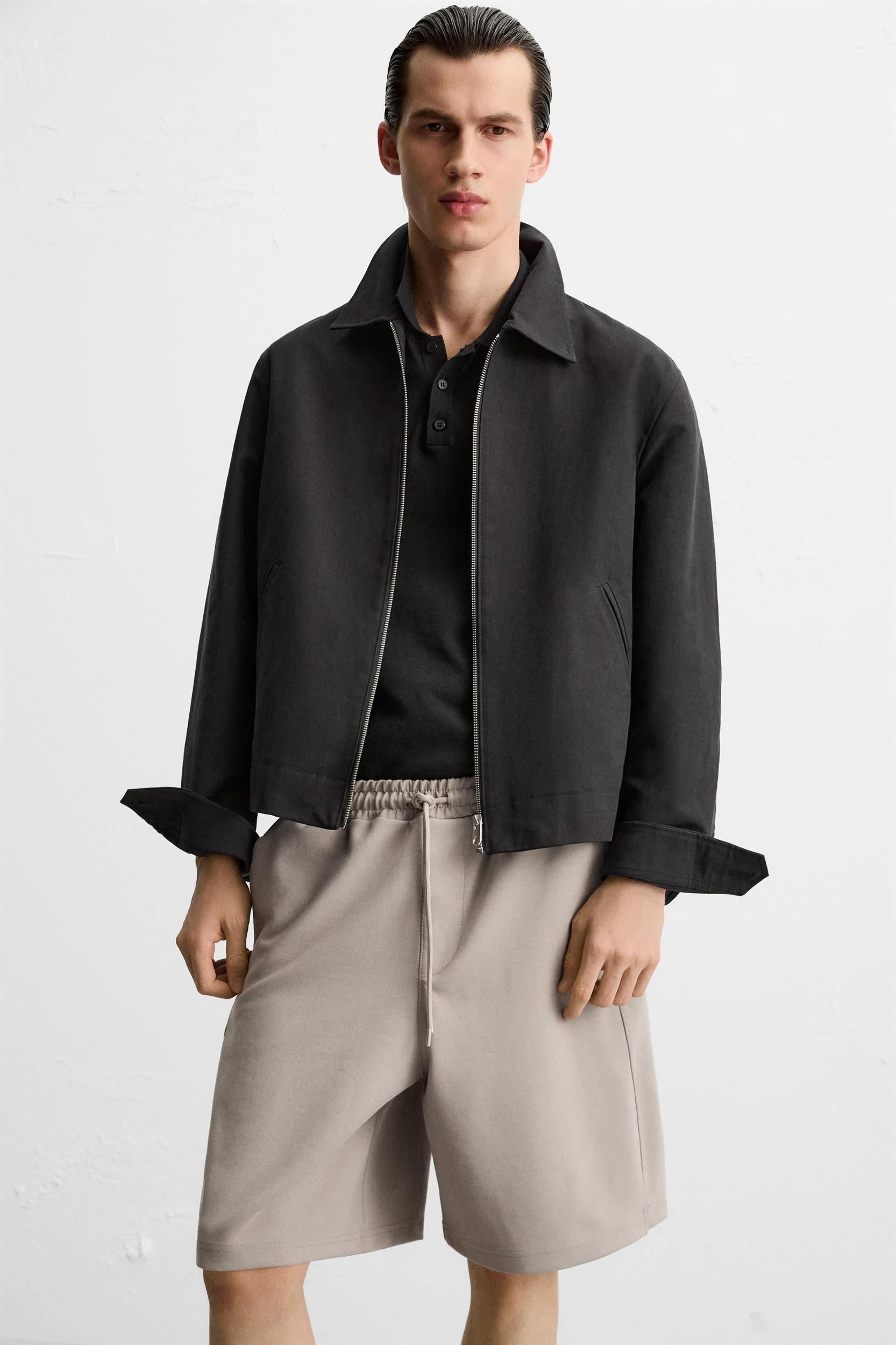 TECHNICAL OVERSIZED FIT JOGGER SHORTS Product Image