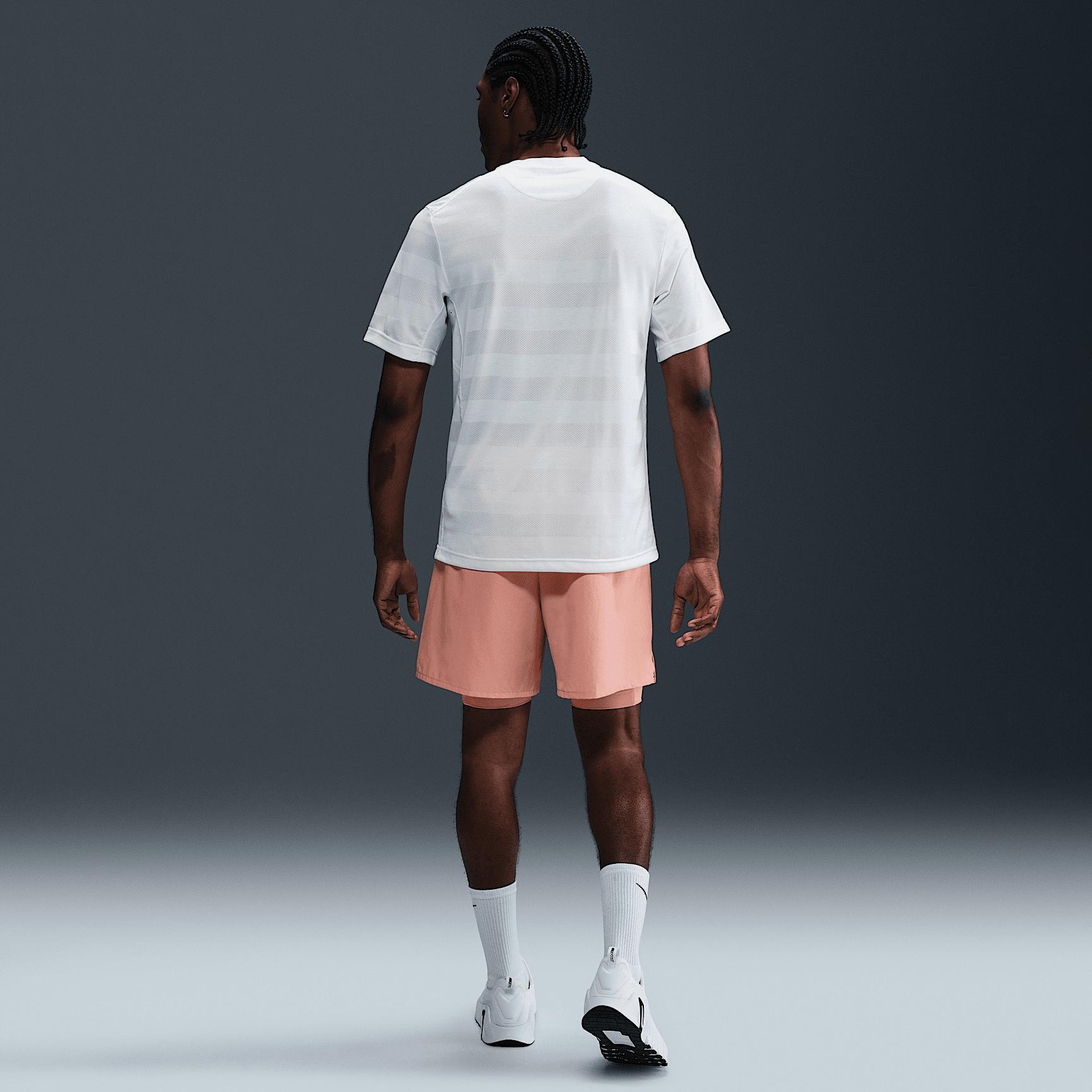 Nike Primary Men's Dri-FIT Short-Sleeve Fitness Top Product Image