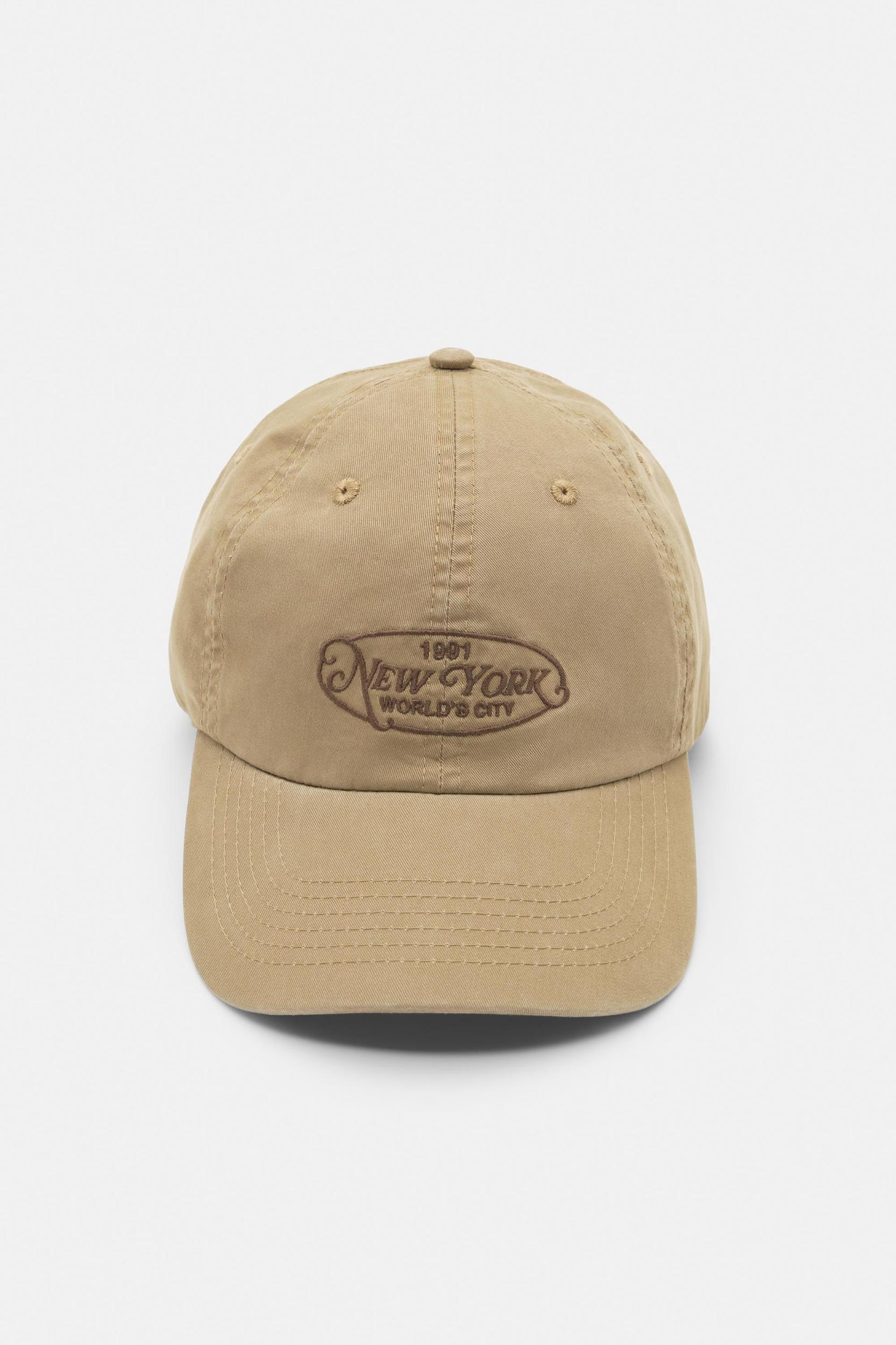 Embroidered New York cap Product Image