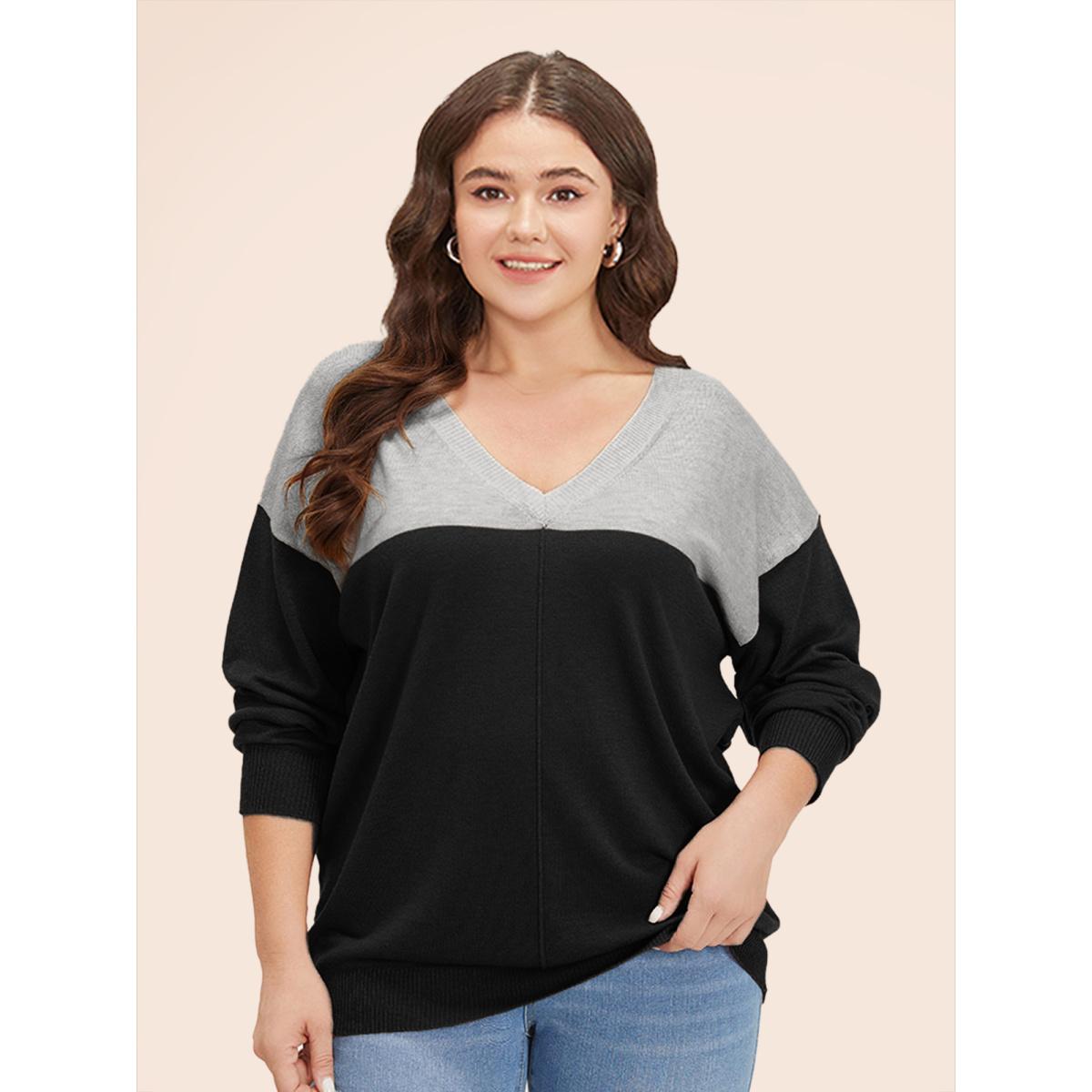 Plus Size Supersoft Essentials Colorblock Two Tone Patchwork V Neck Pullover Black Women Casual Loose Long Sleeve V-neck Dailywear Pullovers BloomChic 18-20/2X Product Image