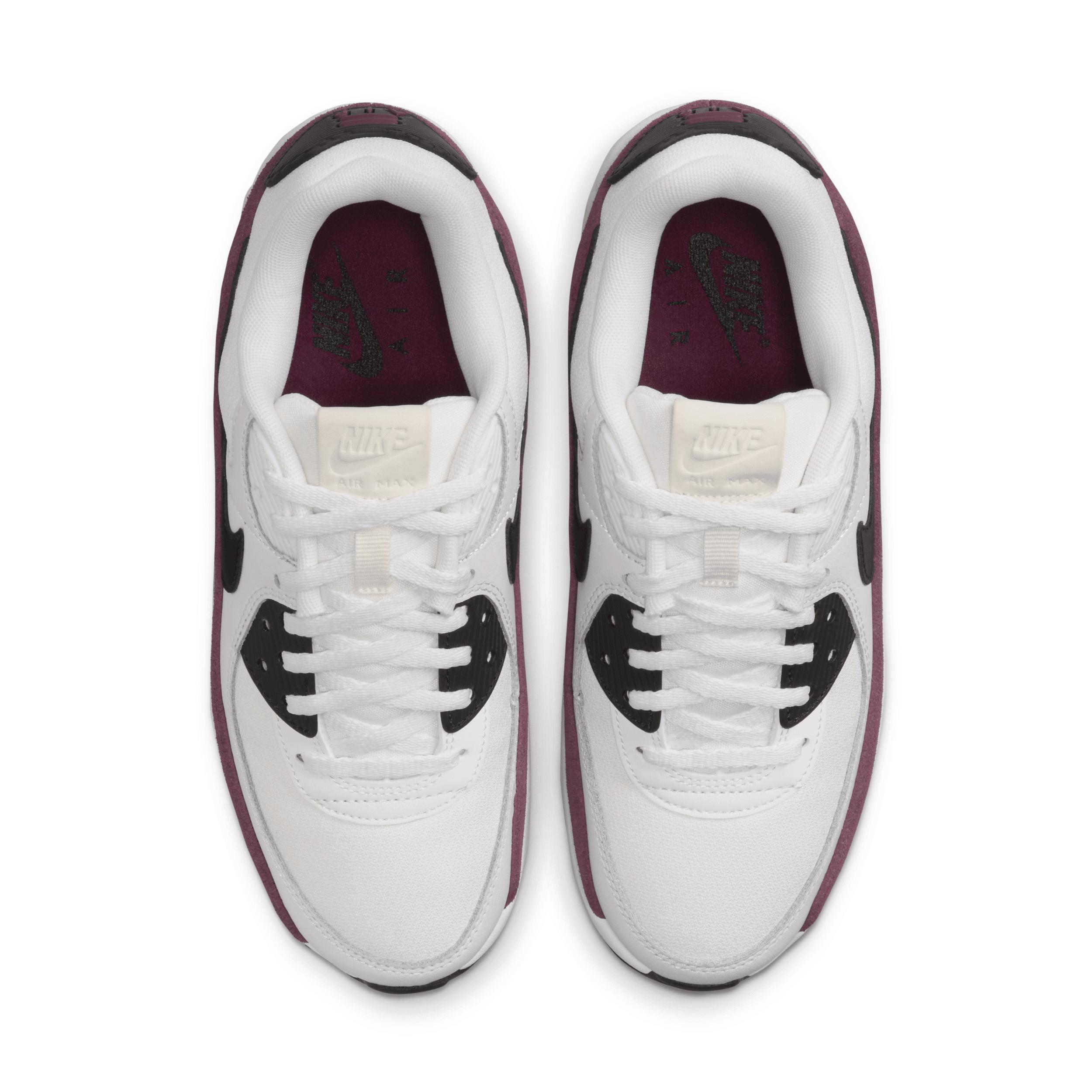 Nike Womens Air Max 90 LV Shoes | FD4328-109 Product Image