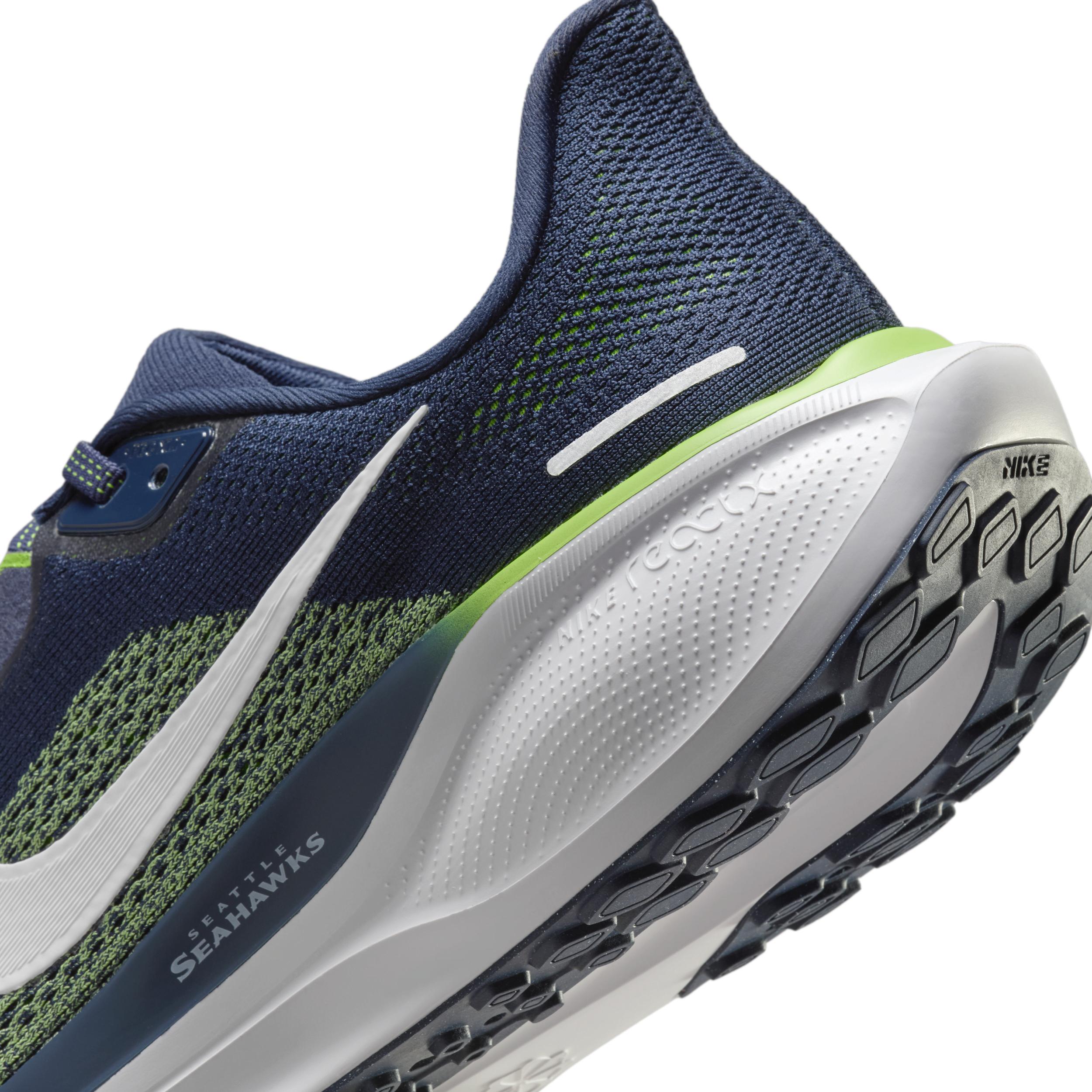 Penn State Pegasus 41 Men's Nike College Road Running Shoes Product Image