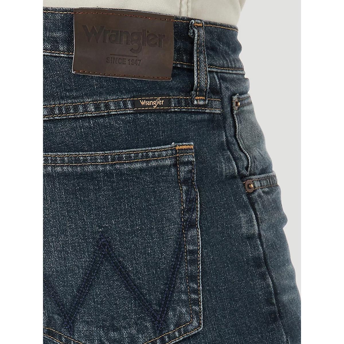 Men's Regular Fit Flex Jean in River Product Image