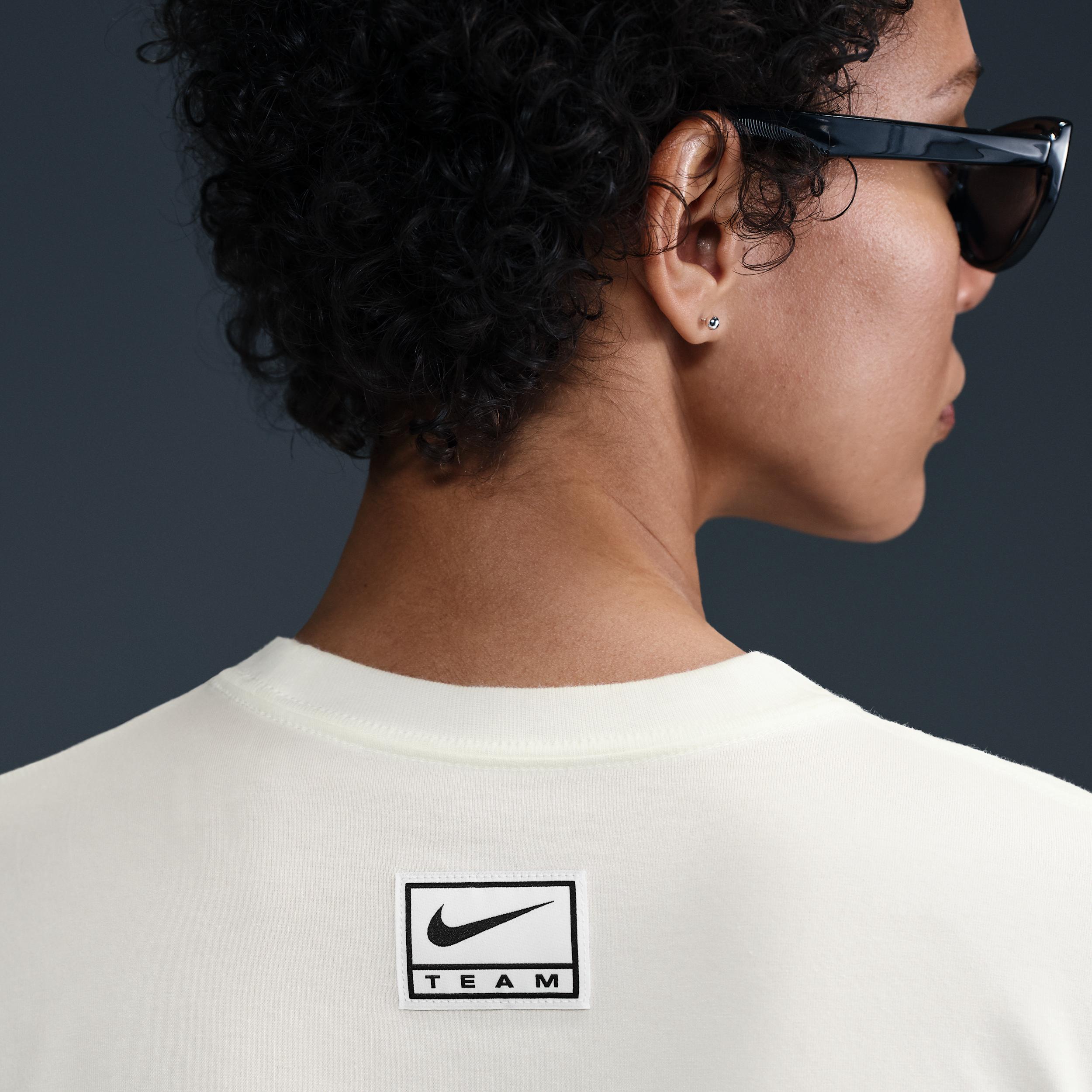 Womens Nike Sportswear Slim Cropped T-Shirt | HQ1709-133 Product Image