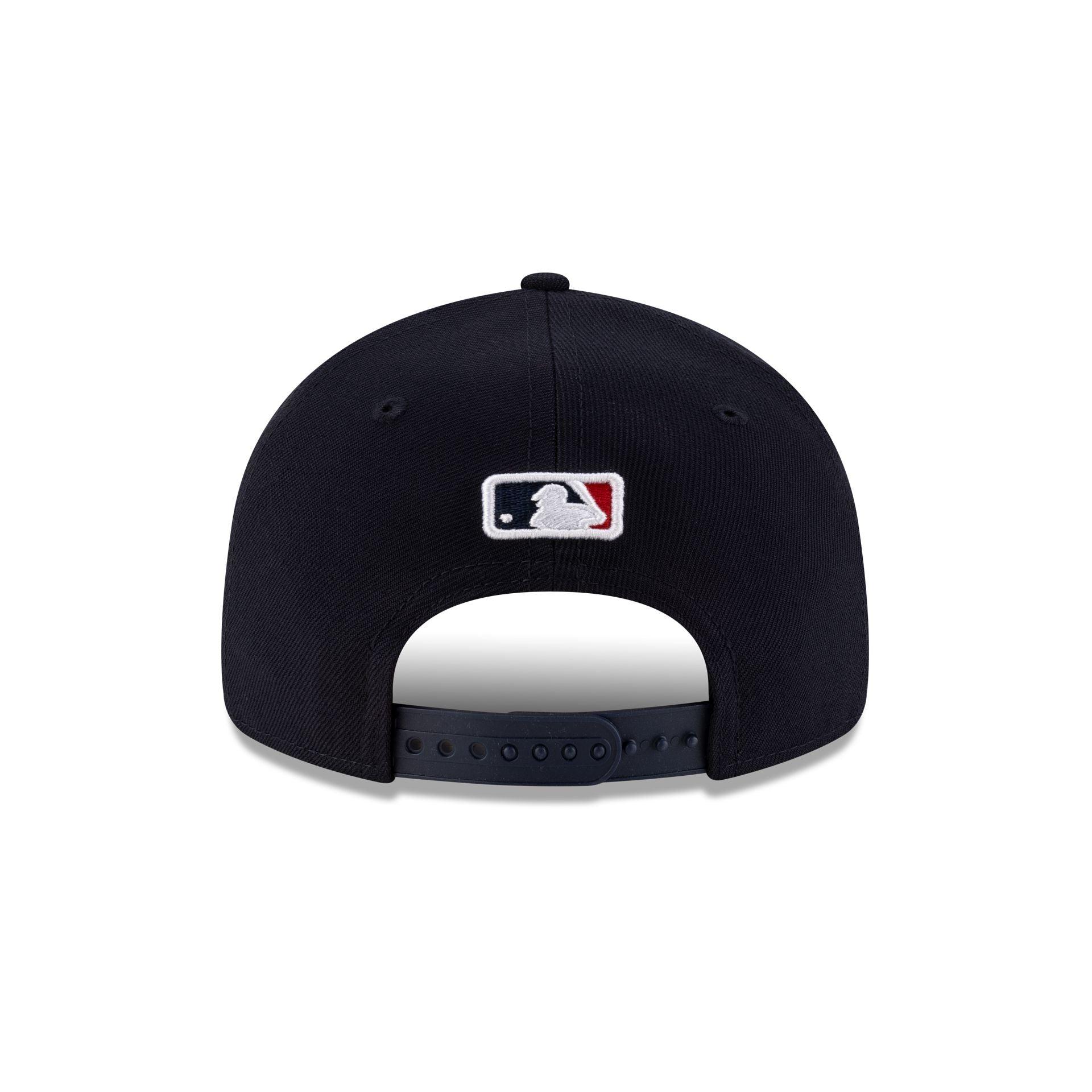 Atlanta Braves Jackie Robinson Day 2025 Retro Crown 9FIFTY Snapback Hat Male Product Image