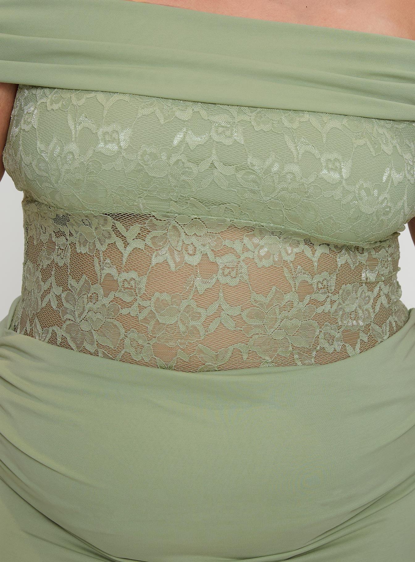 Gwendolen Off The Shoulder Maxi Dress Green Curve Product Image