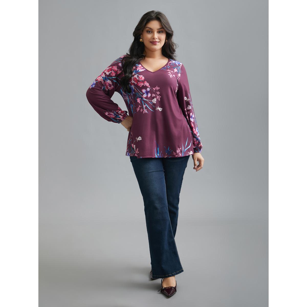 Plus Size V Neck Floral Print Stretchy T-Shirt Mauve Women Elegant Non Natural Flowers V-neck Everyday T-shirts BloomChic 10/M Product Image