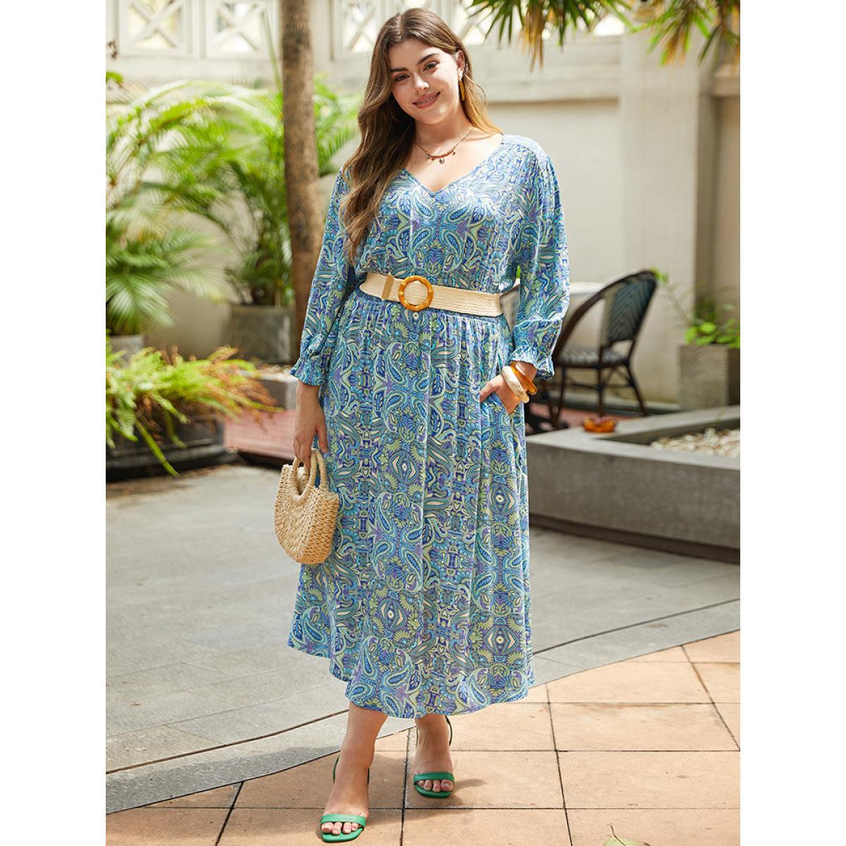 Plus Size Paisley Print Shirred Flutter Trim Dress Blue Women Resort Elastic cuffs V-neck Long Sleeve Curvy Midi Dress BloomChic 30/6X Product Image