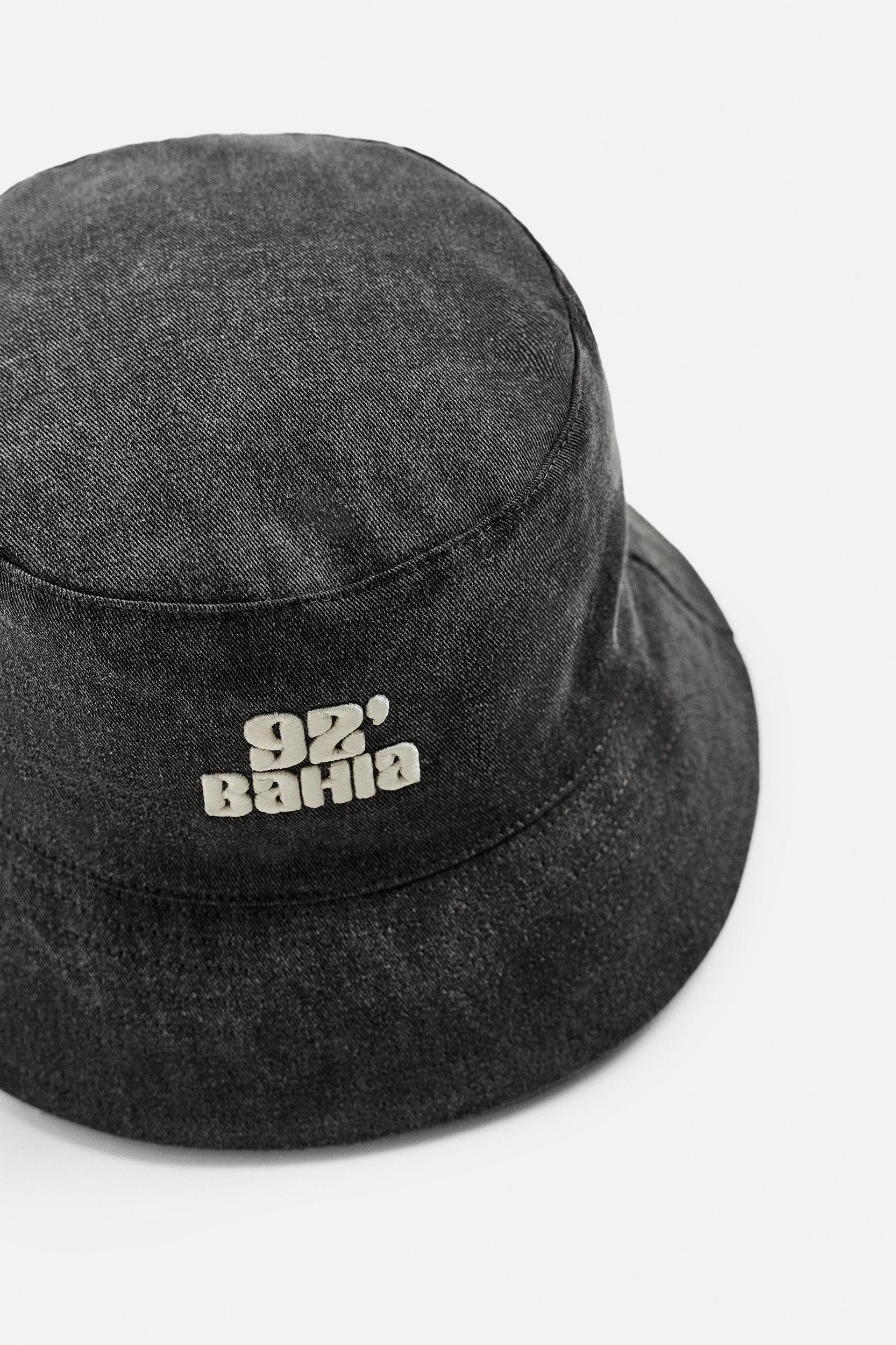 CONTRAST EMBROIDERY BUCKET HAT Product Image