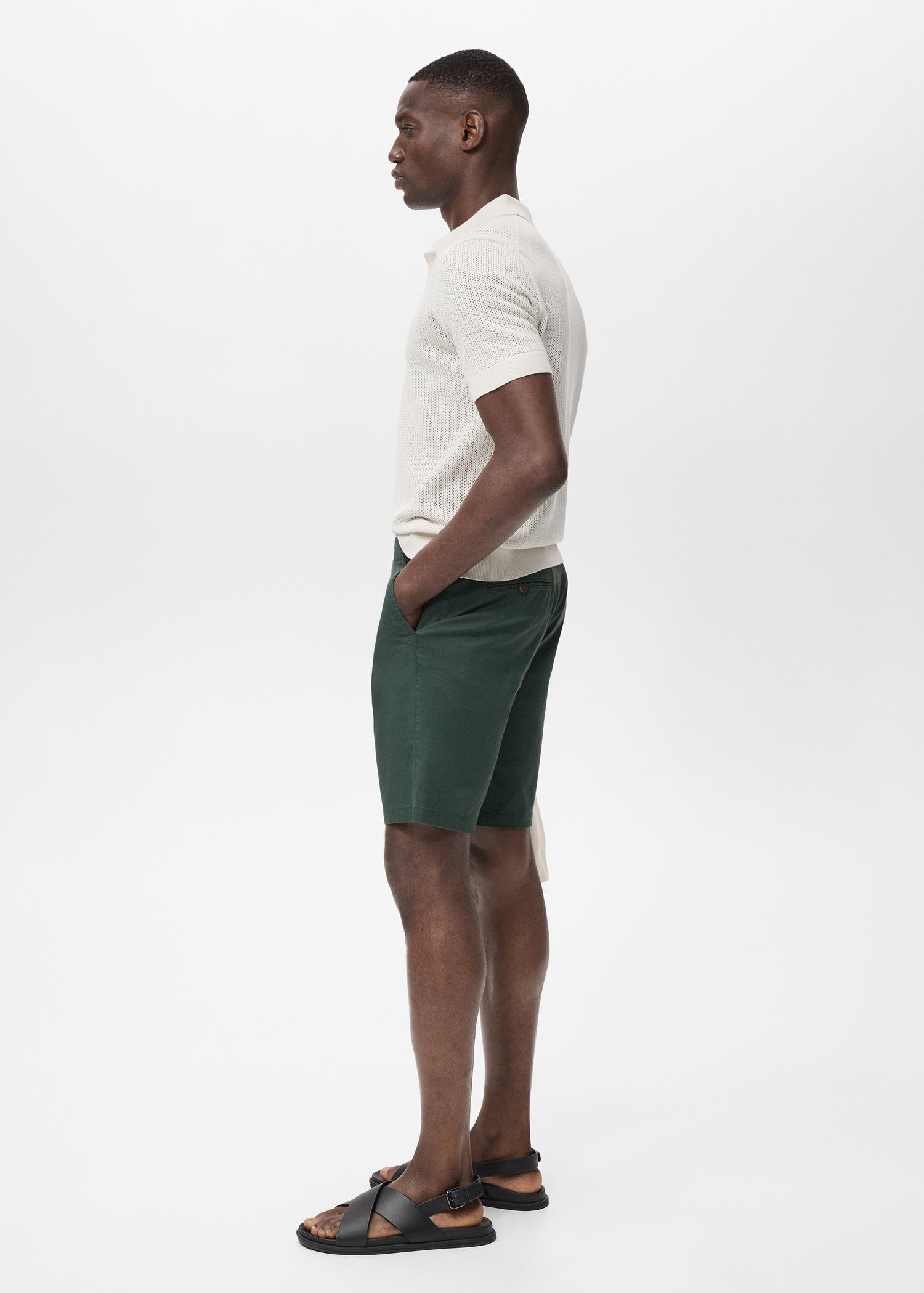 Slim-fit chino cotton bermuda shorts - Men | MANGO USA Product Image