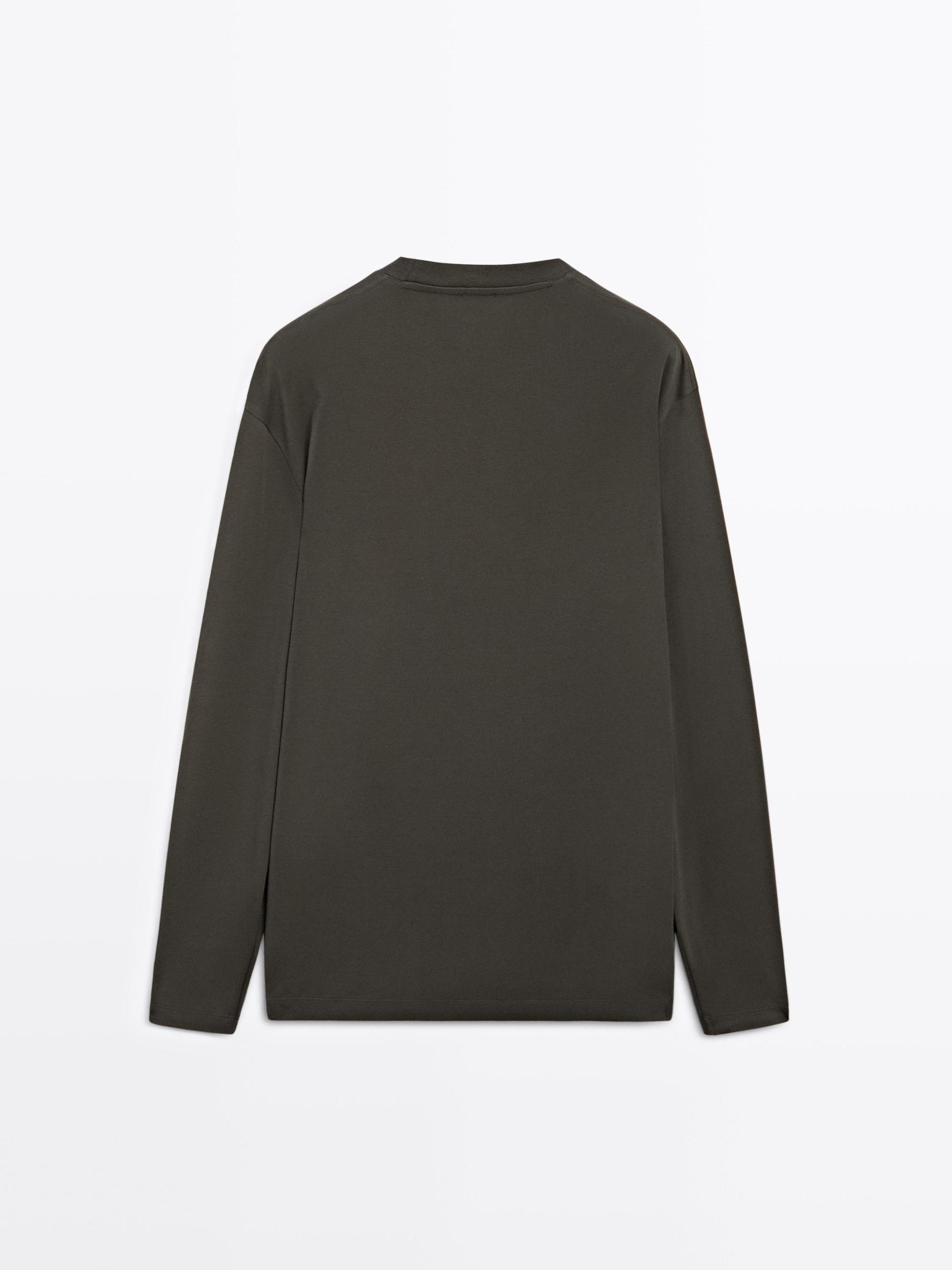 Long sleeve medium weight cotton T-shirt Product Image