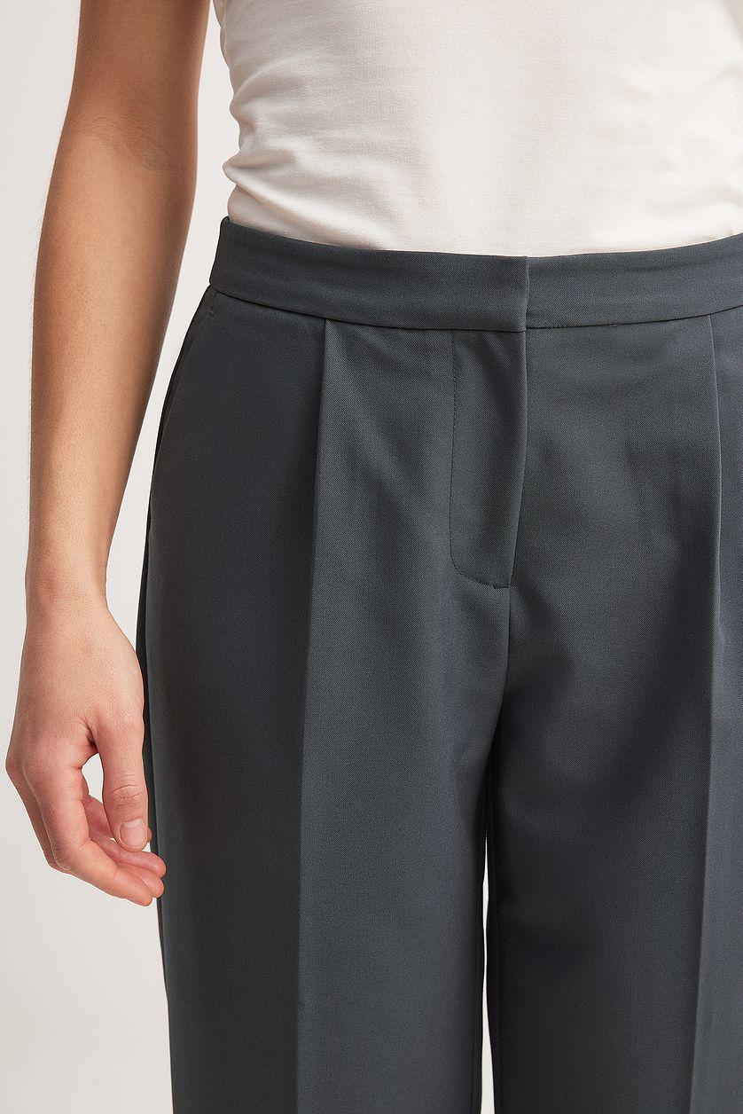Capri Pants Product Image
