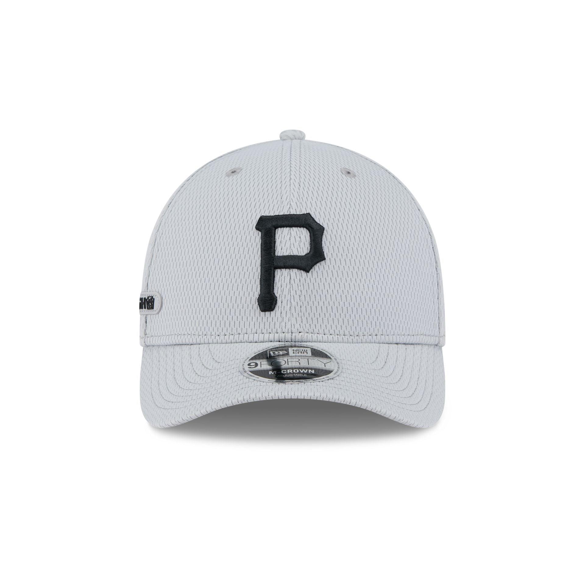 Pittsburgh Pirates 2025 Clubhouse Gray 9FORTY M-Crown Snapback Hat Male Product Image