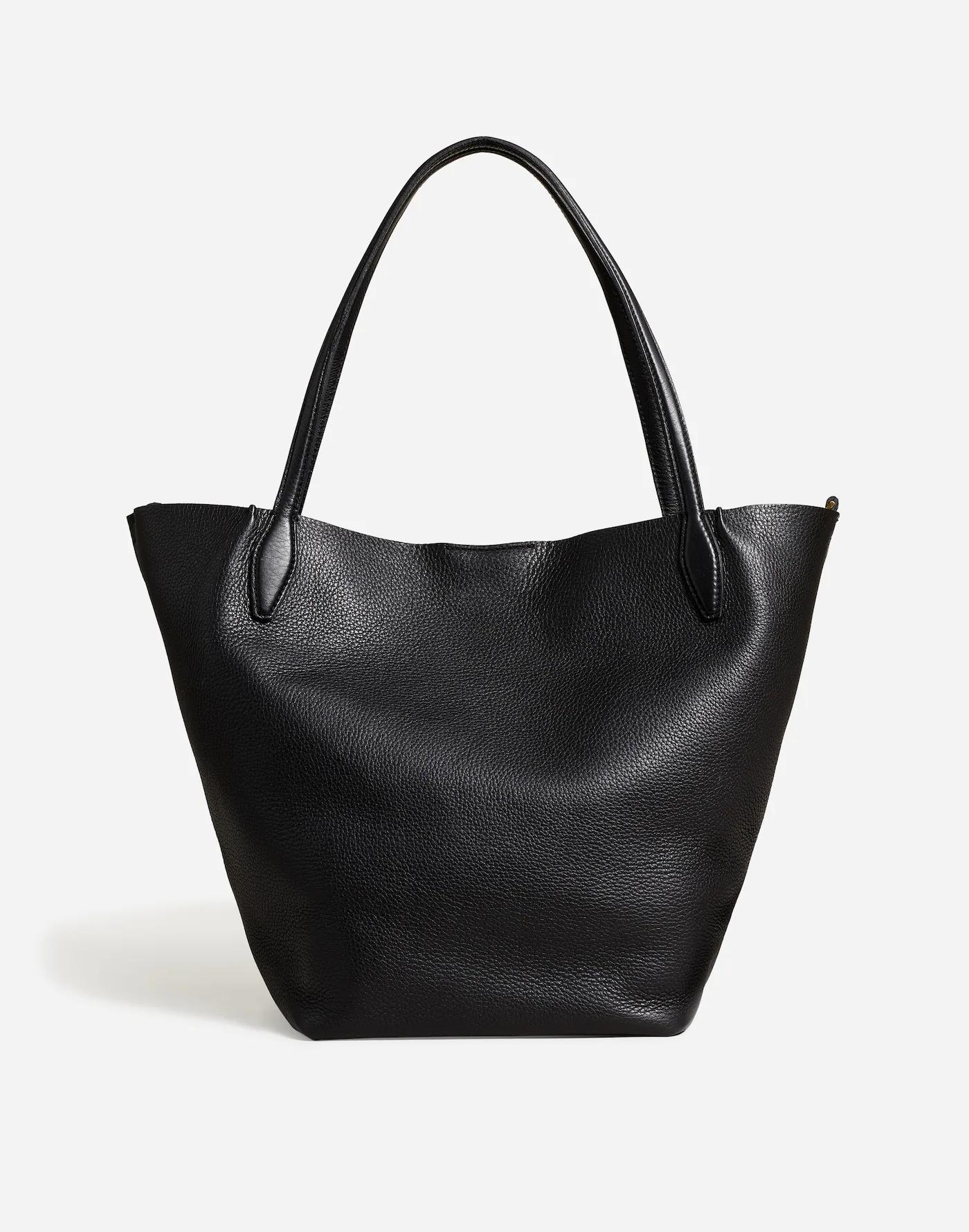The Shopper Tote in Soft Grain Product Image