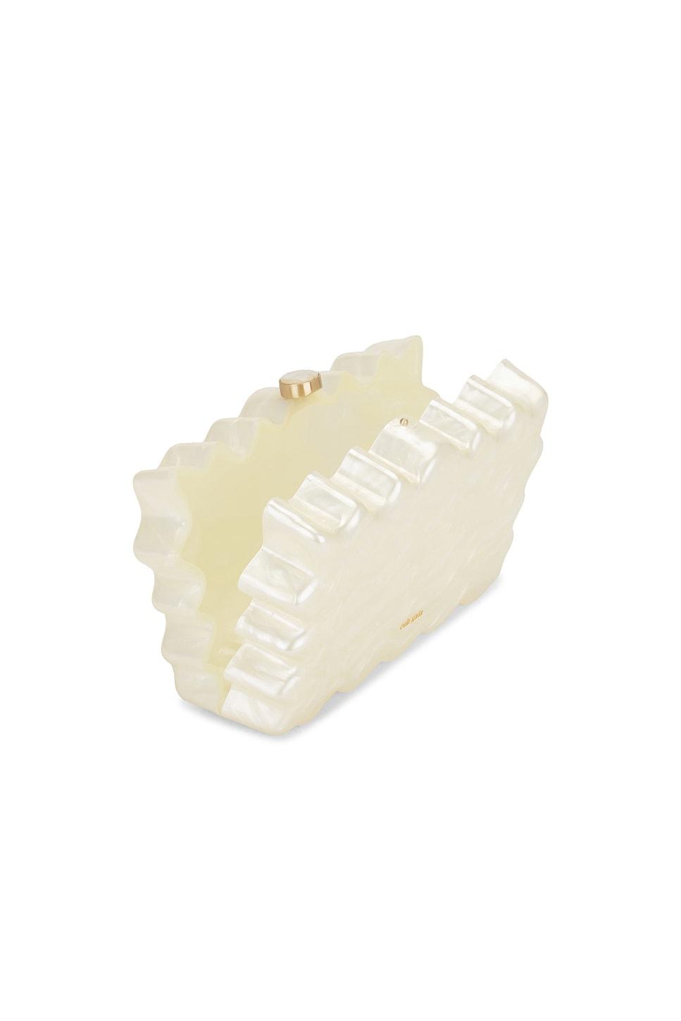 Paloma Clutch Cult Gaia Product Image