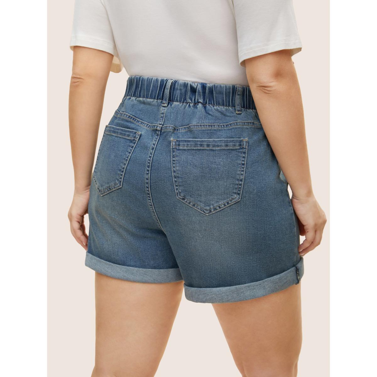 Plus Size Light Wash Button Up Roll Hem Denim Shorts Women Denimblue Roll Hem High stretch Everyday Slanted pocket Casual Denim Shorts BloomChic 16/1X Product Image