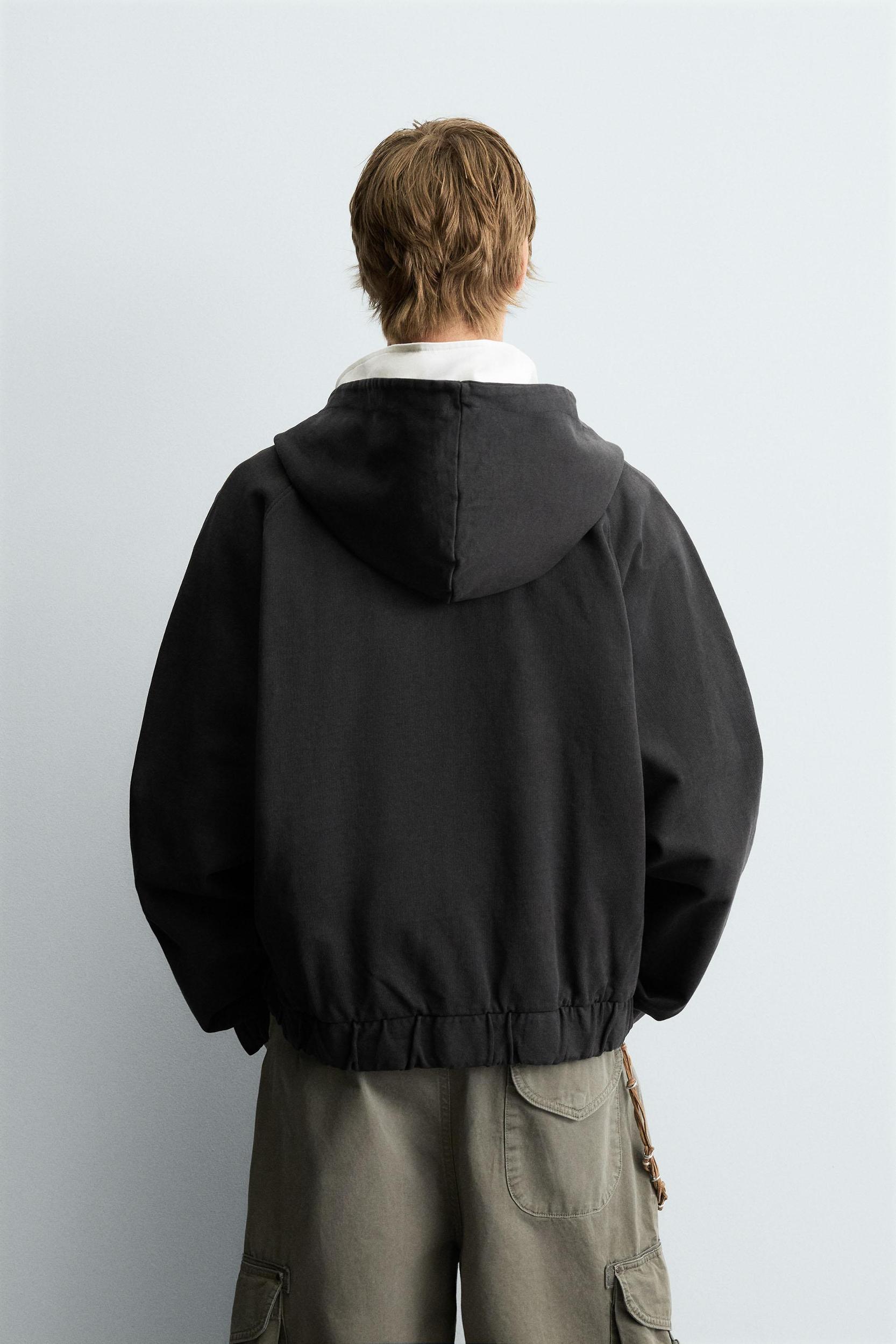 BOXY FIT HOODIE SWEATSHIRT Product Image