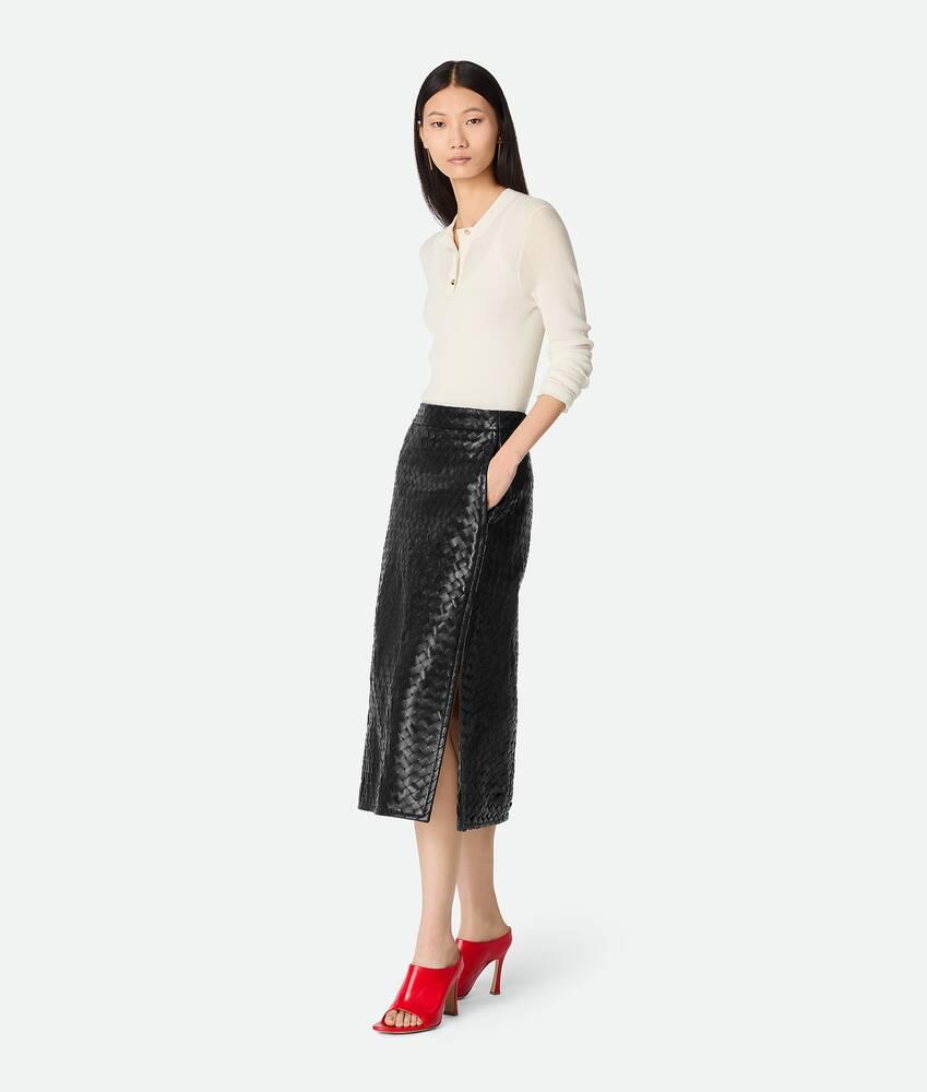 Women's Intrecciato Leather Skirt in Black Product Image