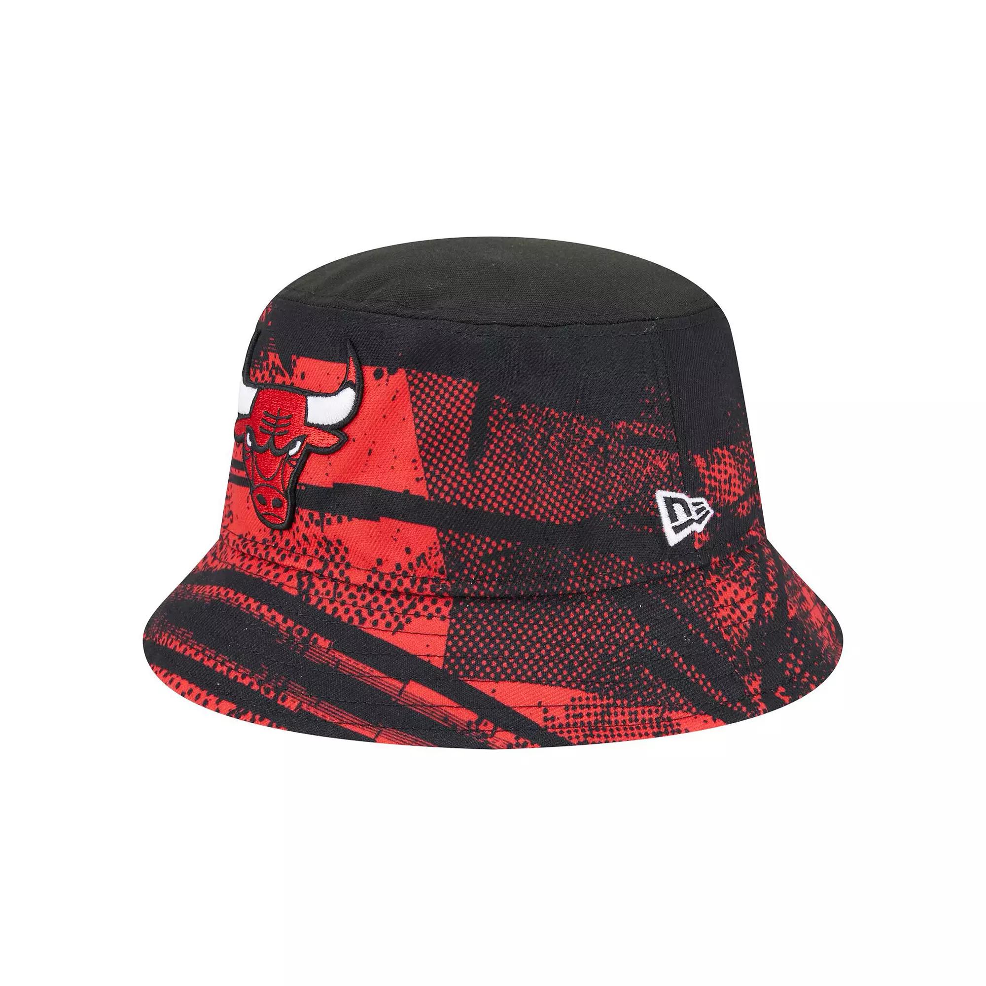 Men's New Era  Black/Red Chicago Bulls Tip-Off Bucket Hat, Size: Small/Medium Product Image