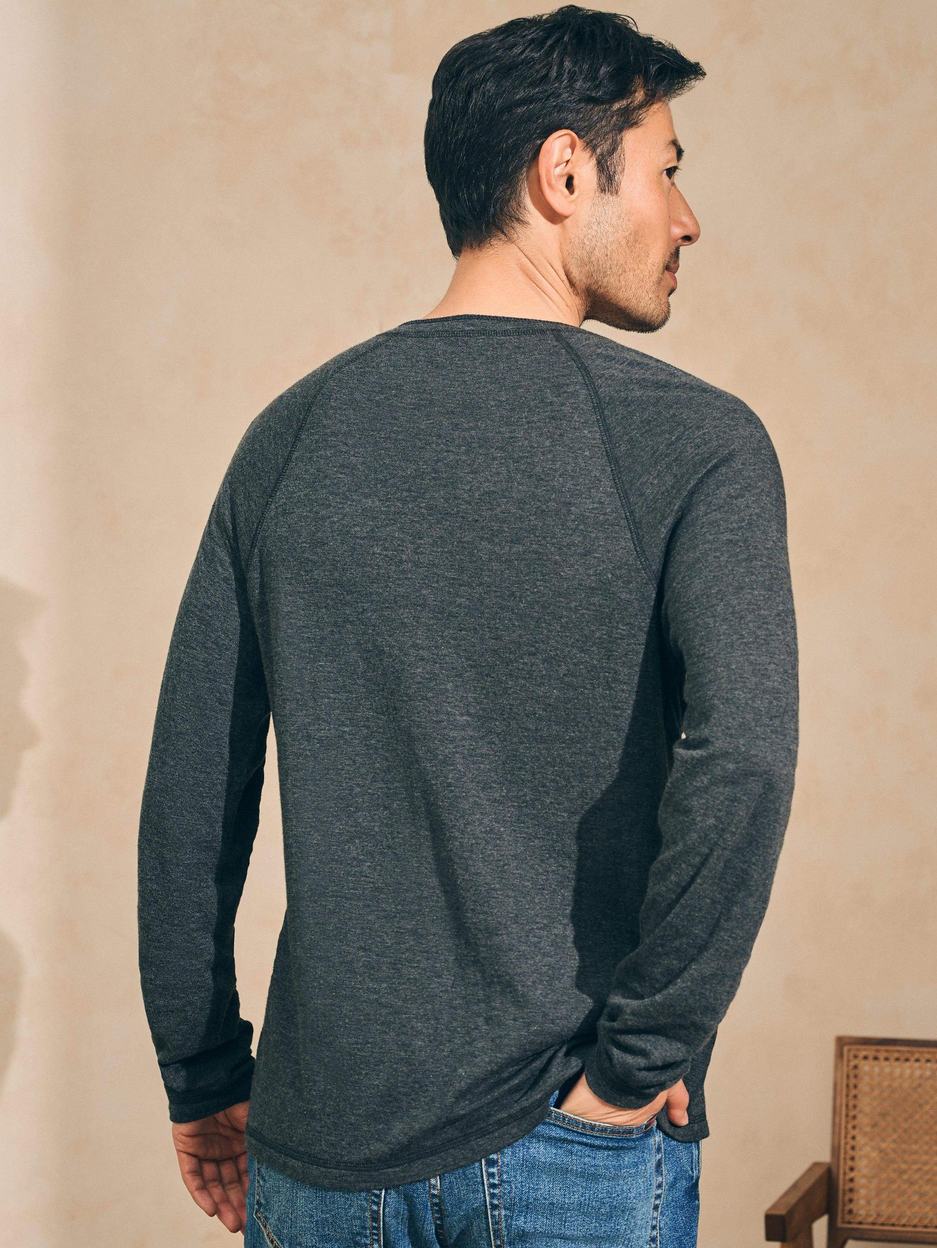 Long-Sleeve Newport Cloud Henley - Charcoal Heather Male Product Image