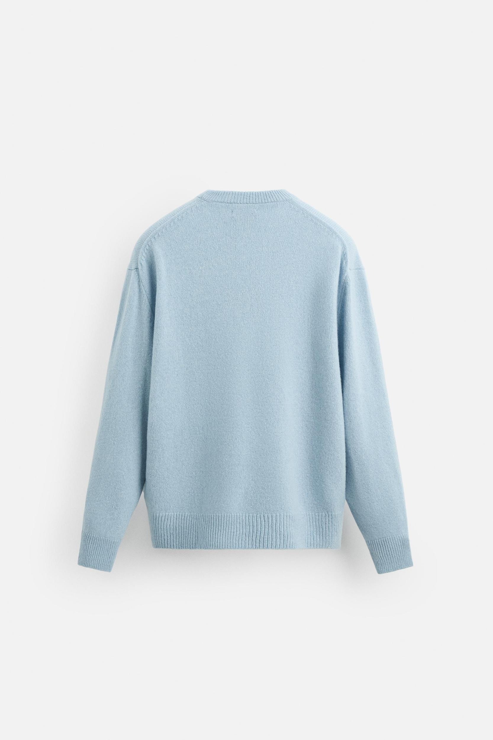 CASHMERE AND WOOL SWEATER Product Image