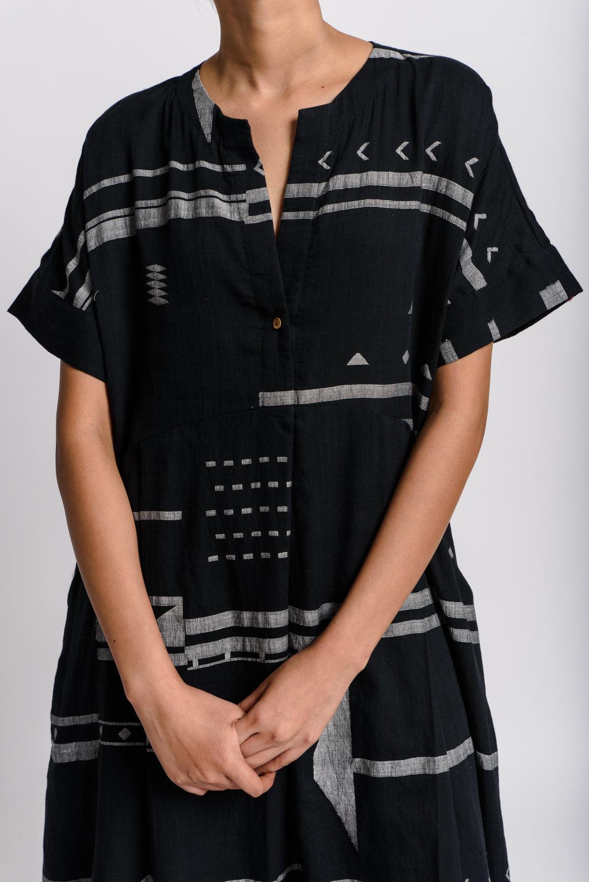 Black shift dress Product Image
