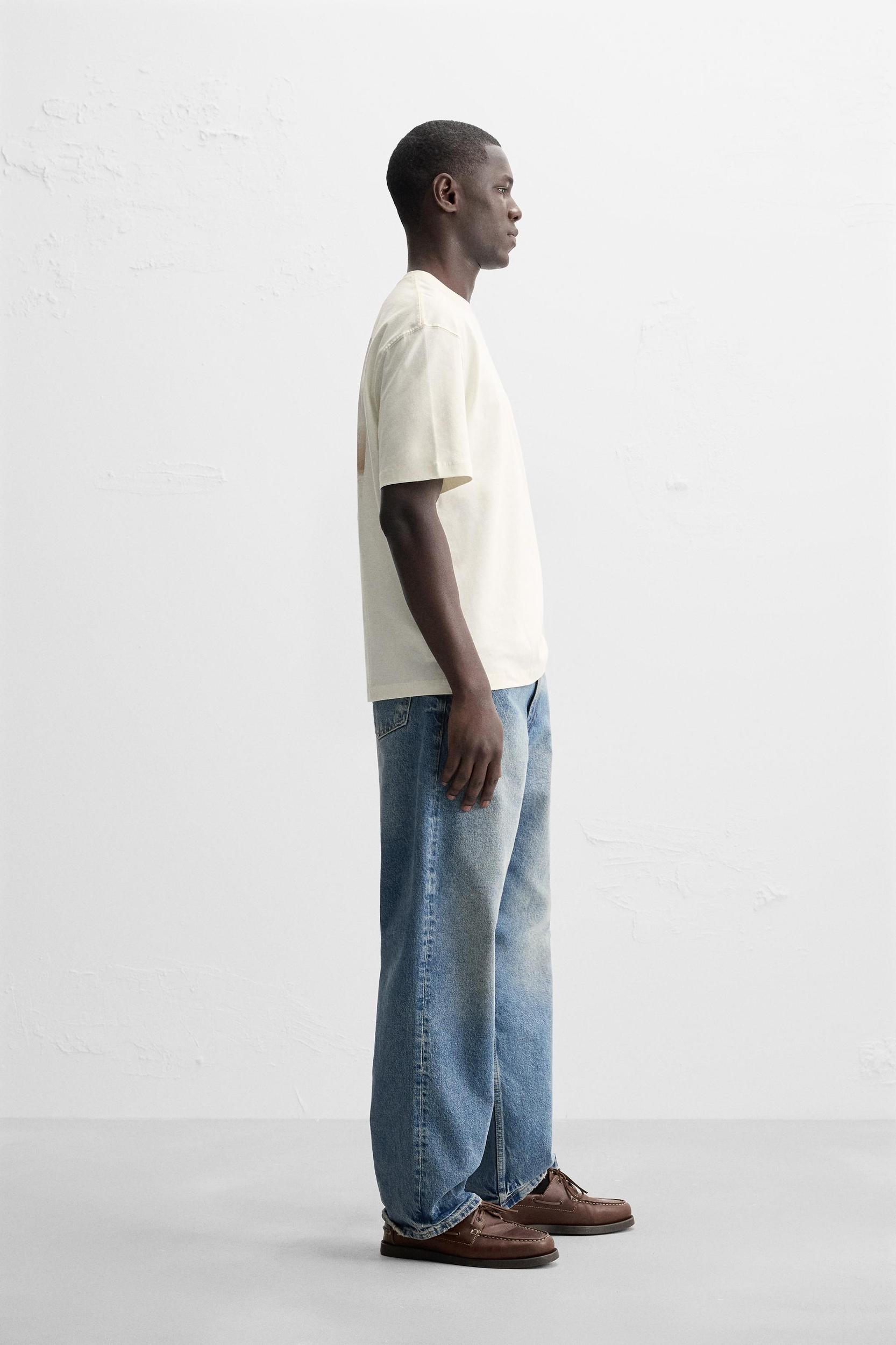 @RAFAEL MOURA PHOTO T-SHIRT Product Image