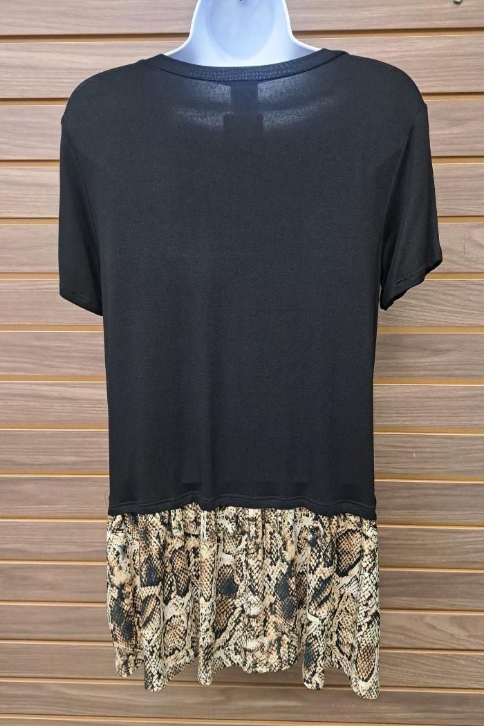 Leopard ruffle bottom blk tunic Product Image