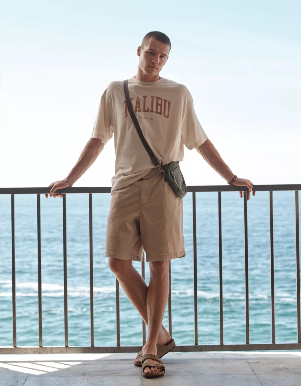 AE Flex Loose Pleated Pull-On Short Product Image