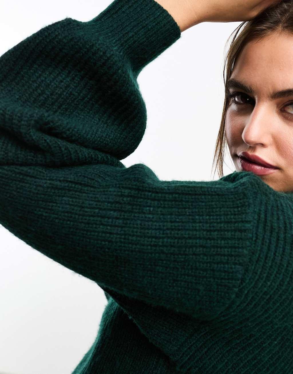 Monki cropped knitted sweater Product Image