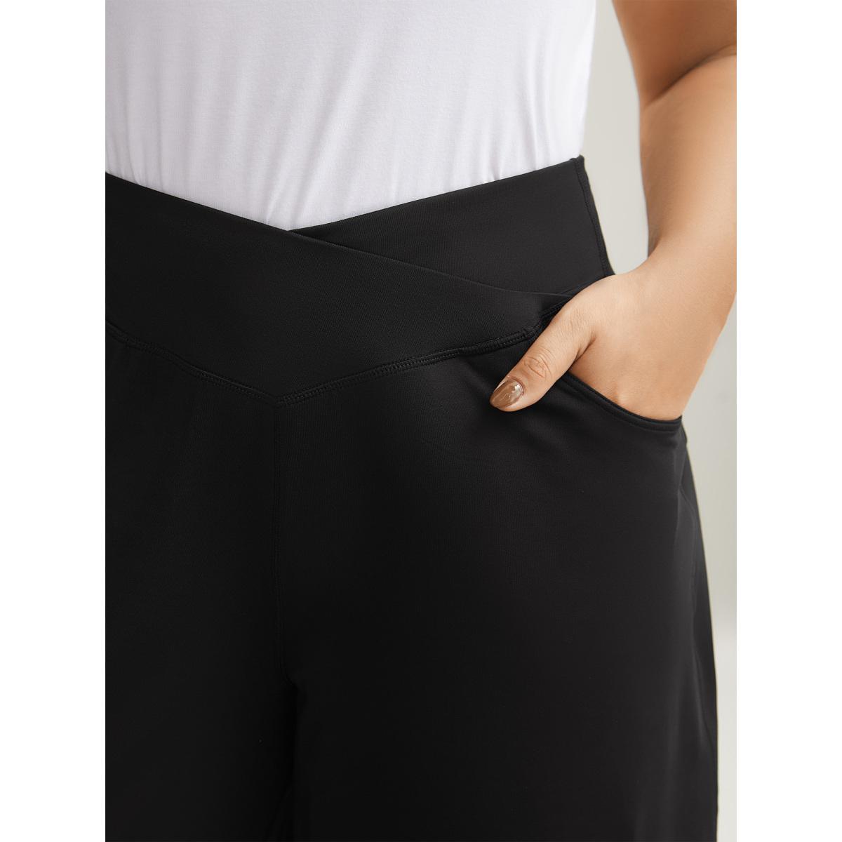 Plus Size Crossover Waist Very Stretchy Wide-Leg Pants Women Black Timeless Bodycon Mid Rise Elegant Pants BloomChic 30/6X Product Image
