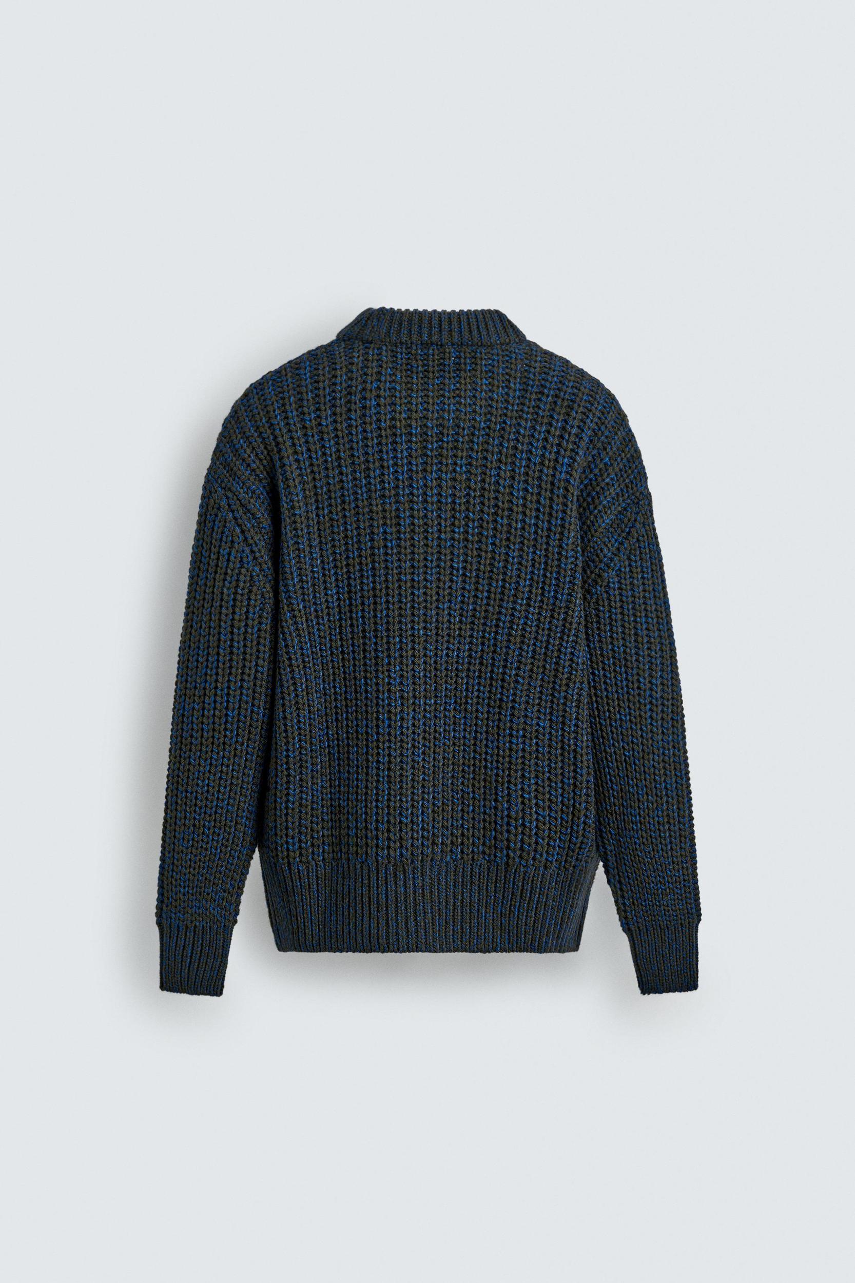 VOLUME TEXTURED JUMPER Product Image