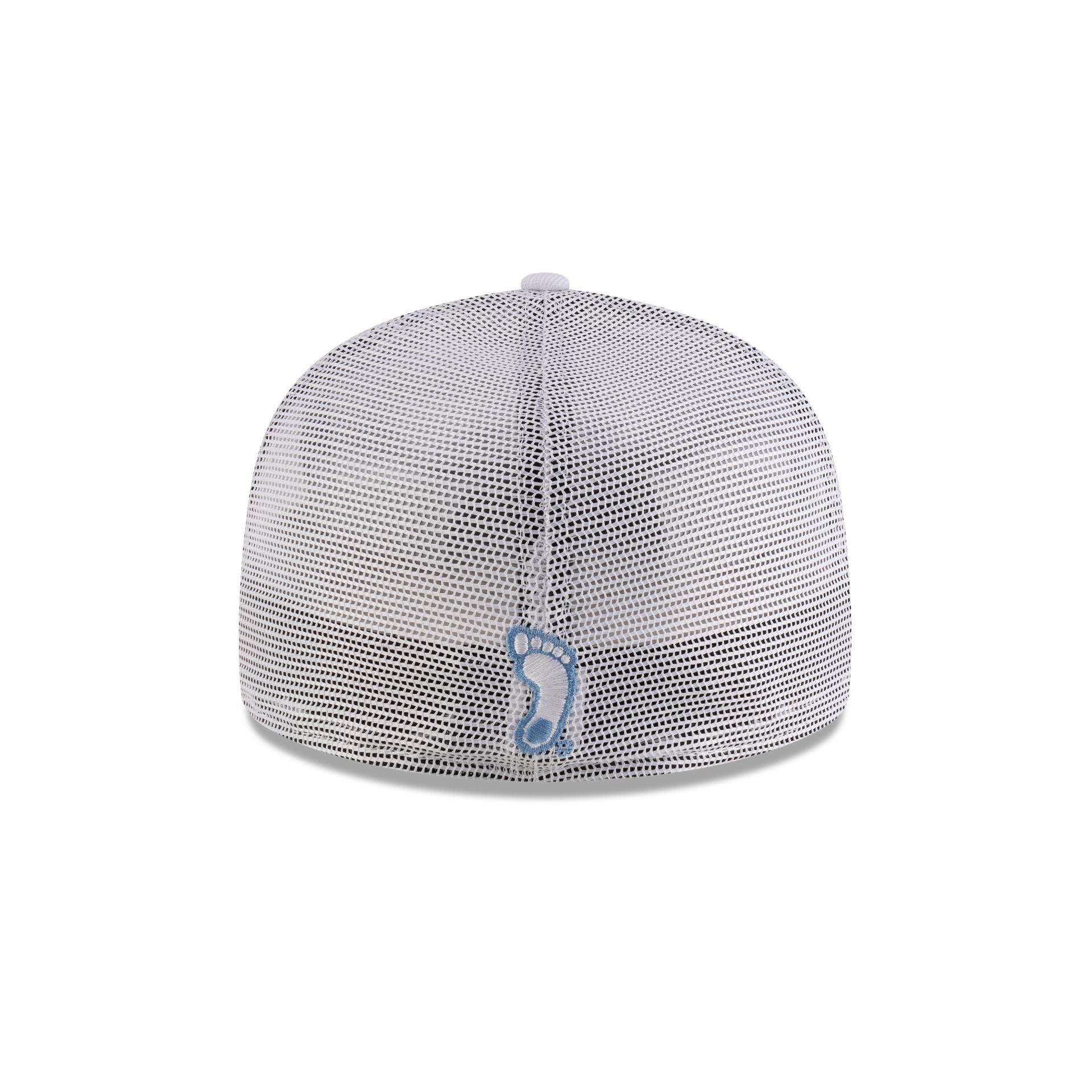 North Carolina Tar Heels White 59FIFTY Fitted Trucker Hat Male Product Image