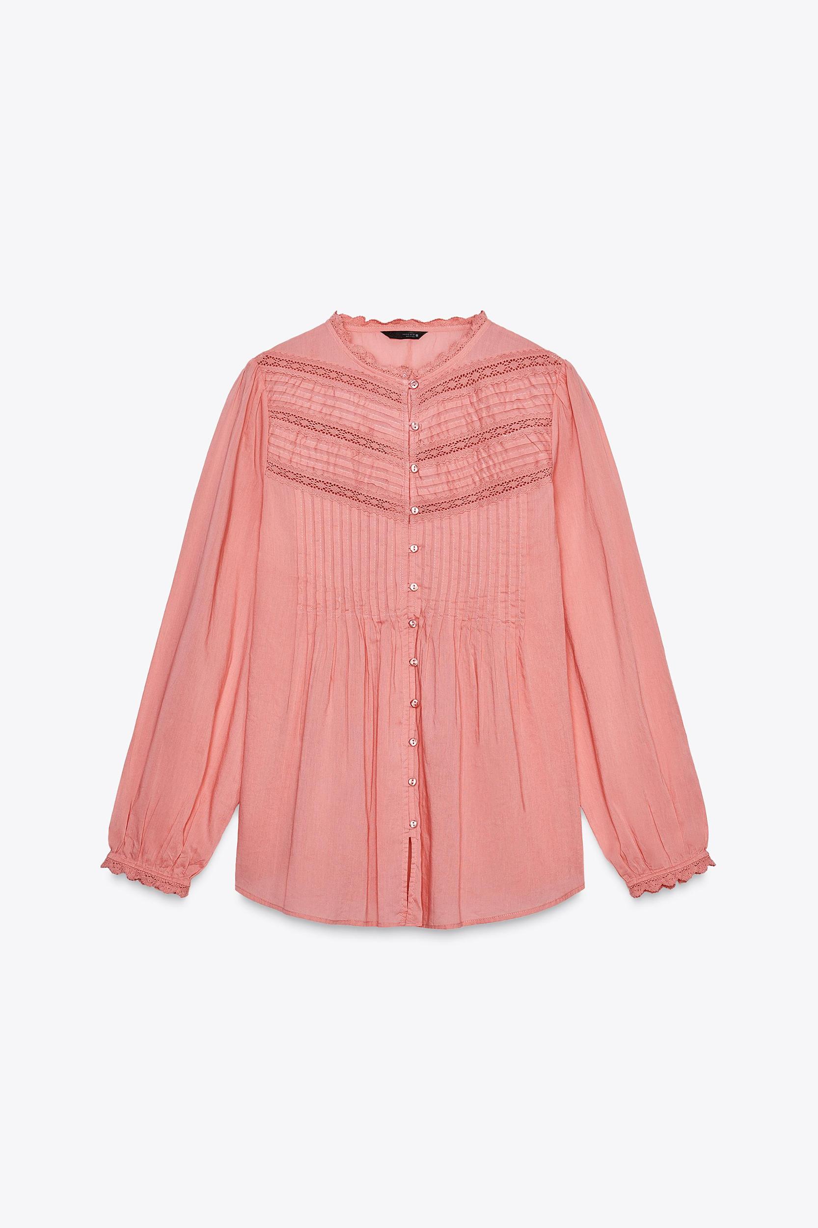 LACE ROMANTIC BLOUSE Product Image