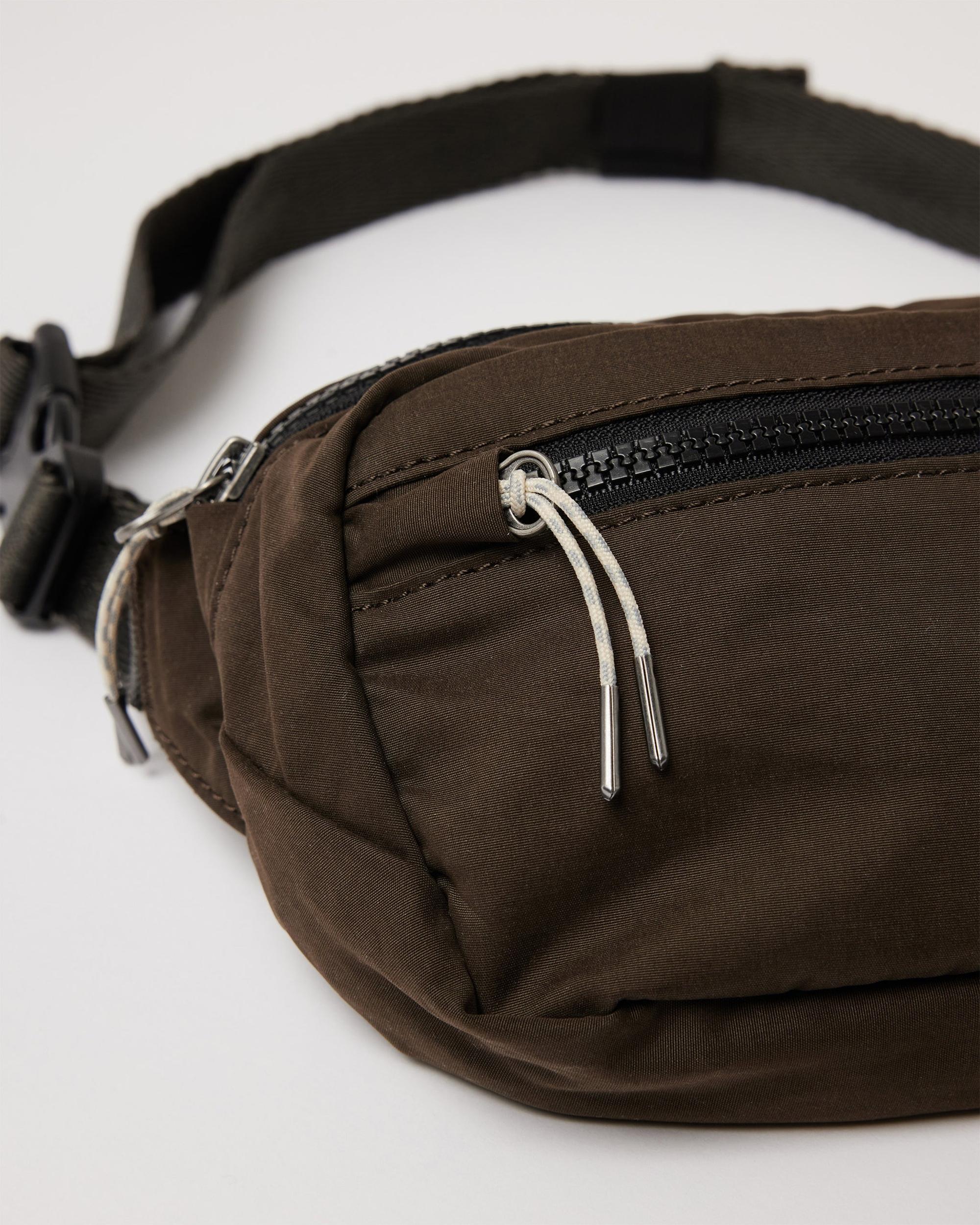 Vuori Hip Pack Product Image