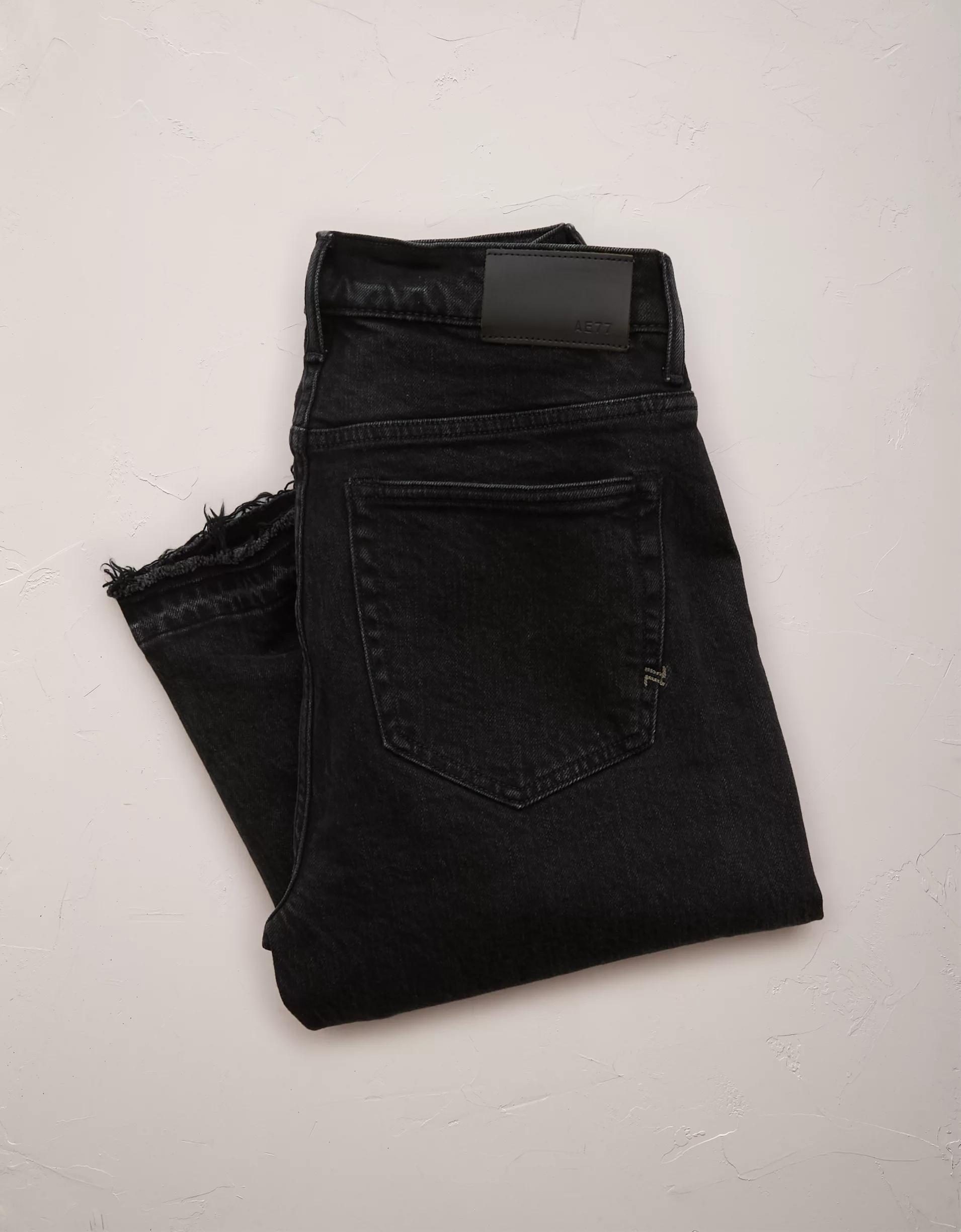 AE77 Premium Straight Crop Jean Product Image