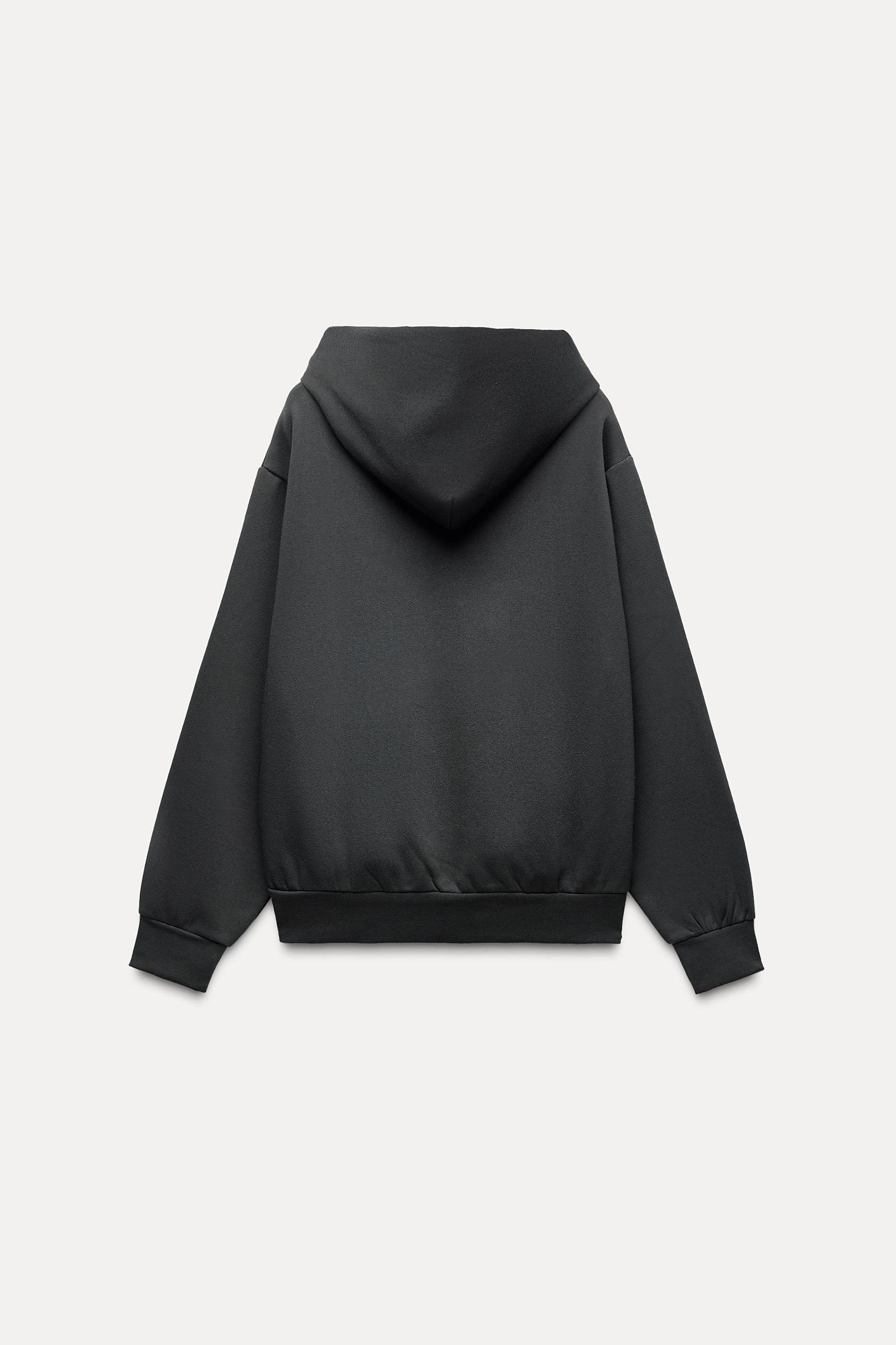 POCKETED HOODIE SWEATSHIRT Product Image