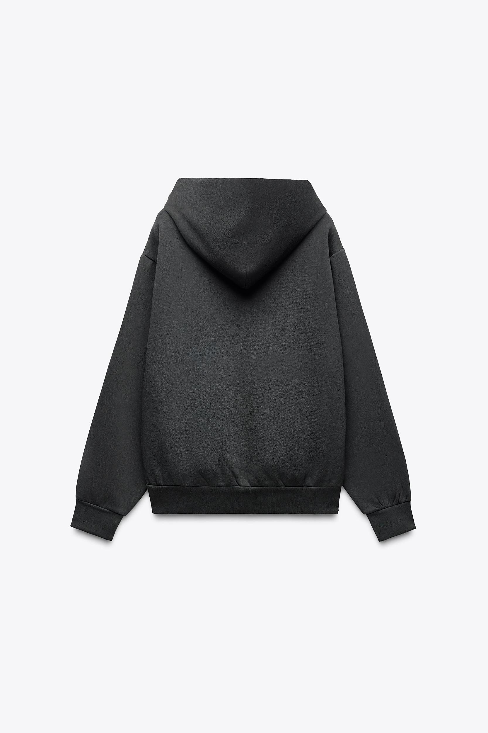 POCKETED HOODIE SWEATSHIRT Product Image