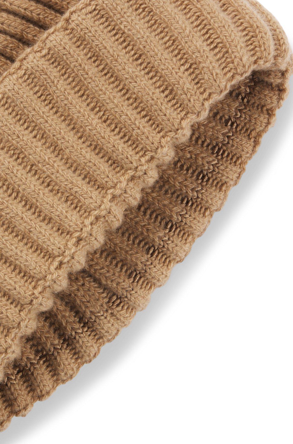 Fisherman beanie hat in virgin wool and cashmere Product Image