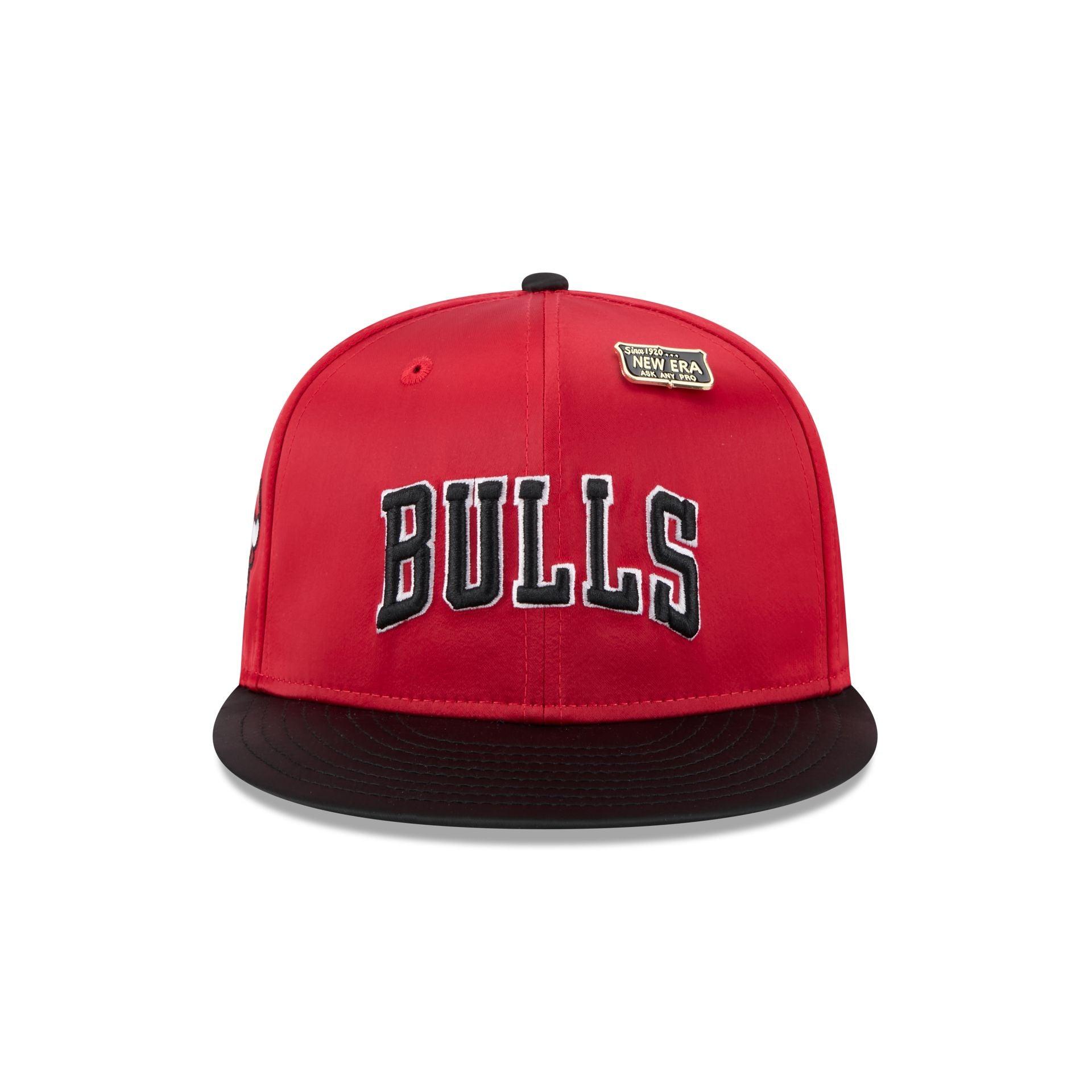 Chicago Bulls Spring Satin 59FIFTY Fitted Hat Male Product Image